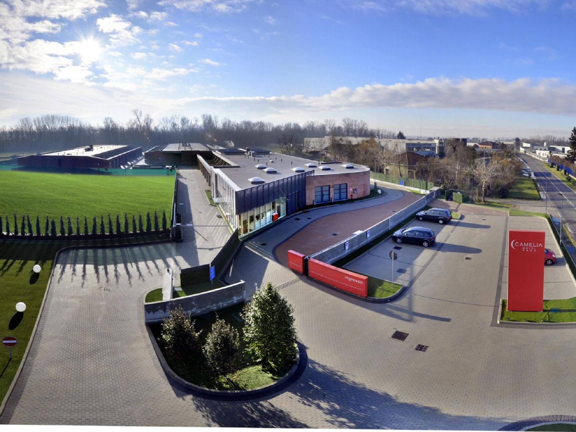 4. Hotel Motel Camelia