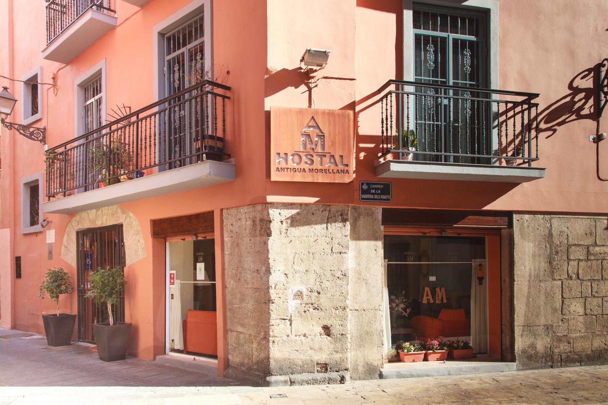 9. Hostal Antigua Morellana