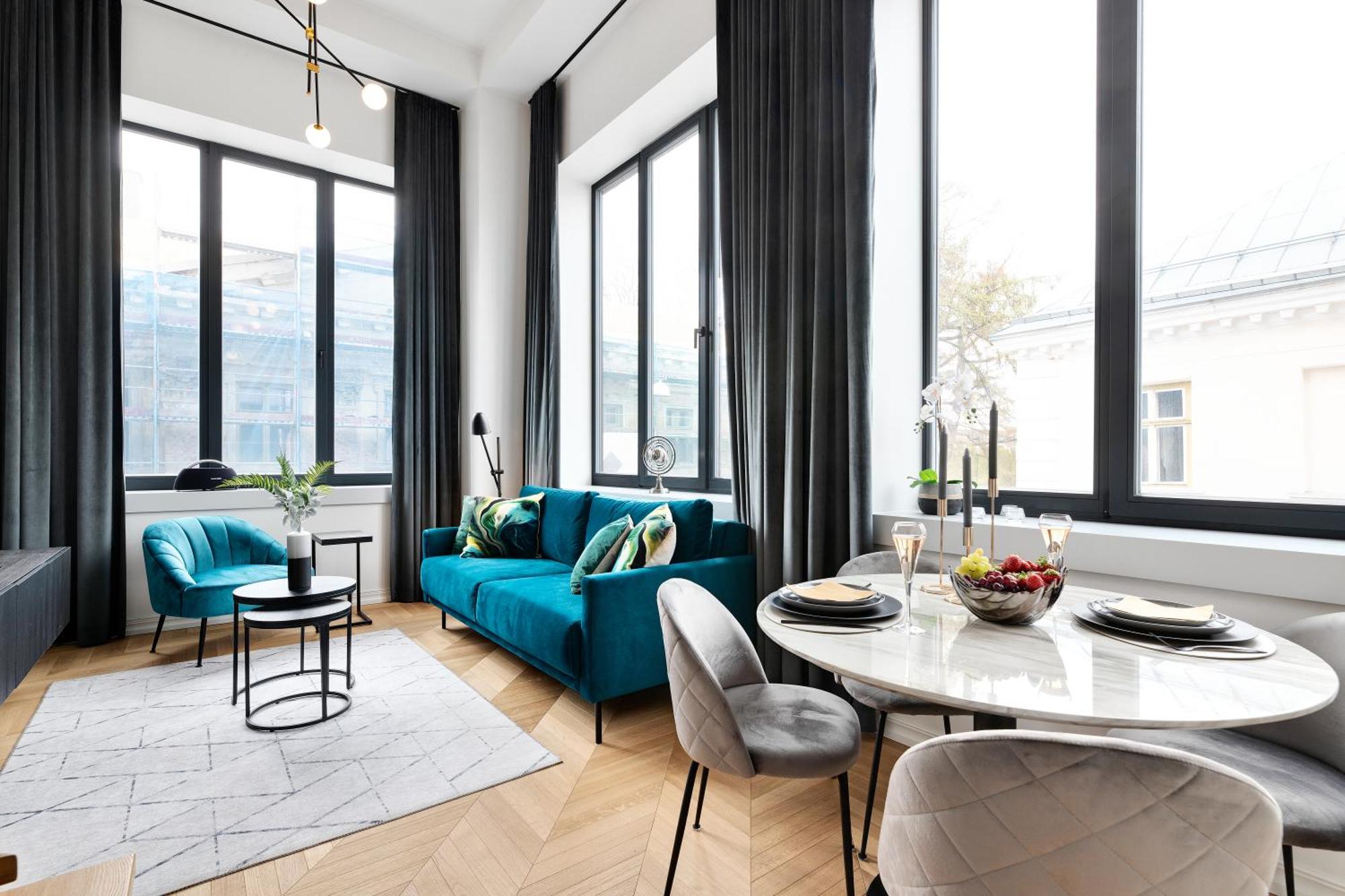 10. Bob W Duo Lofts
