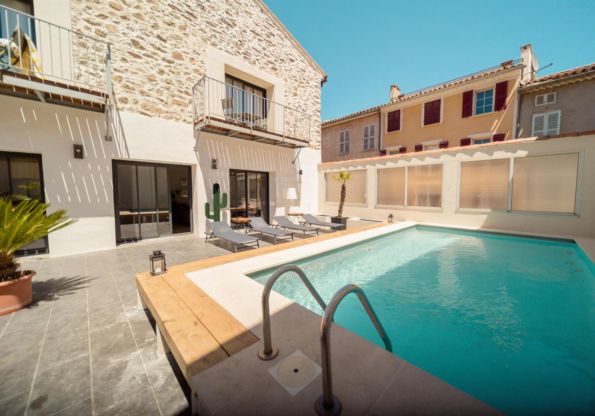 8. Une Histoire De Famille