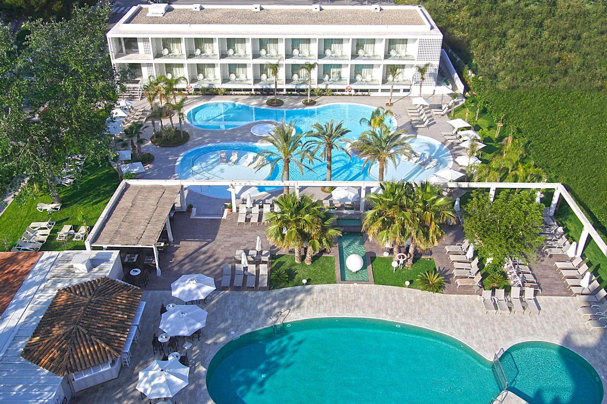 10. Hotel BG Caballero
