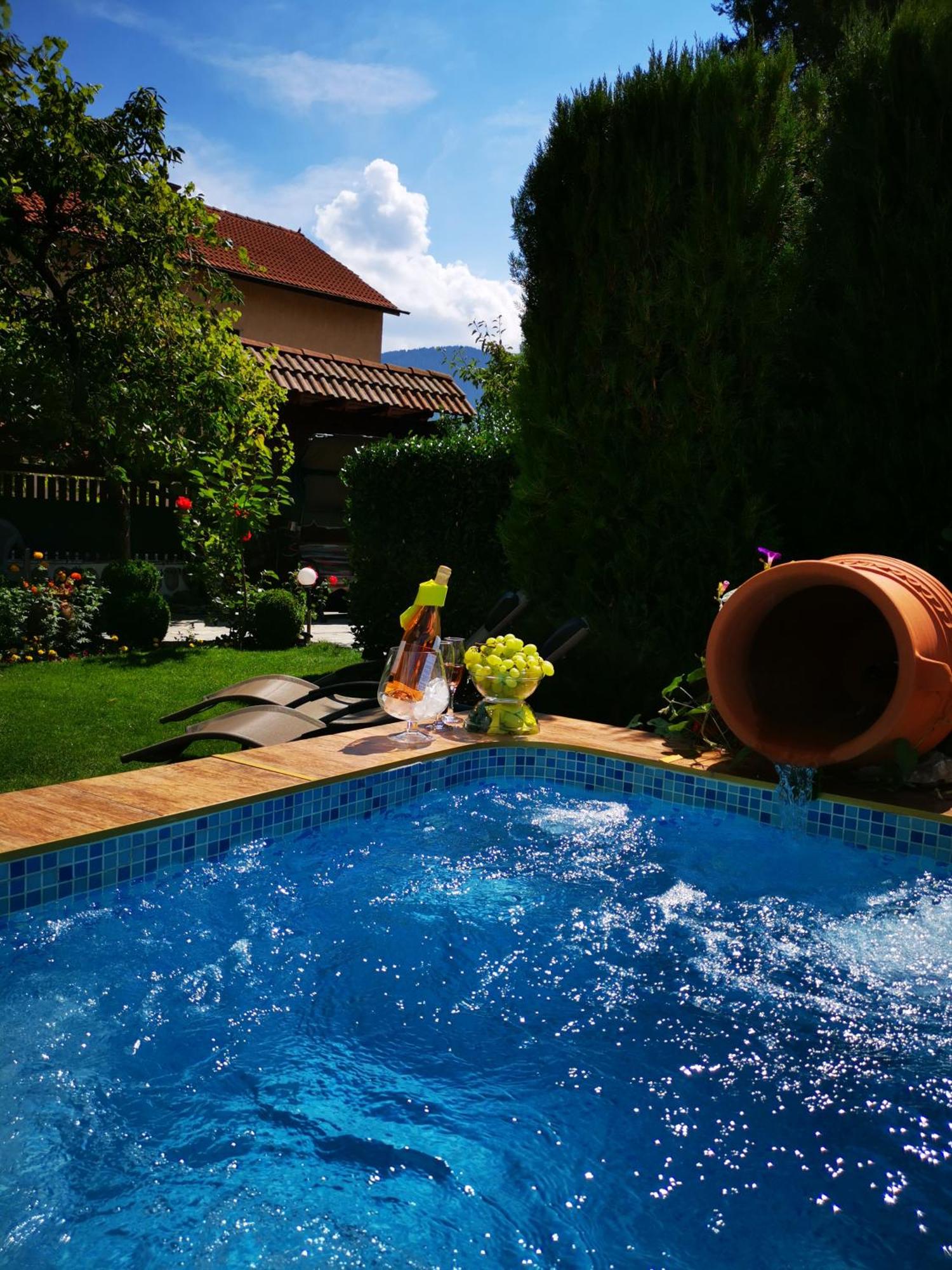 10. Zigen House