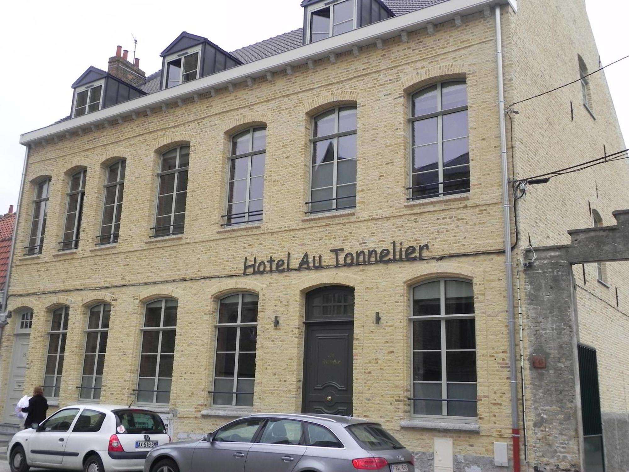 9. Au Tonnelier Logis