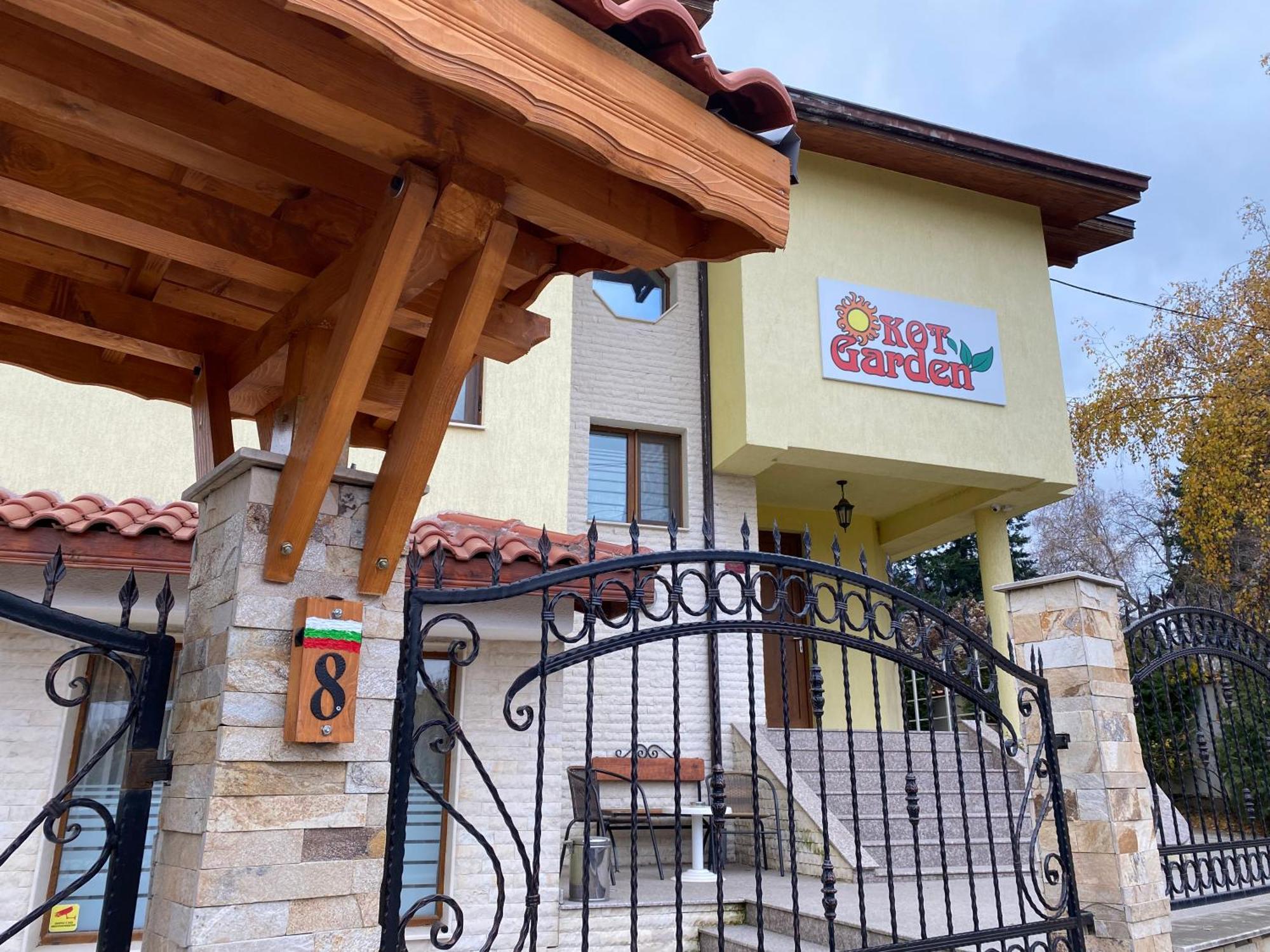 4. Kot Garden Guest House
