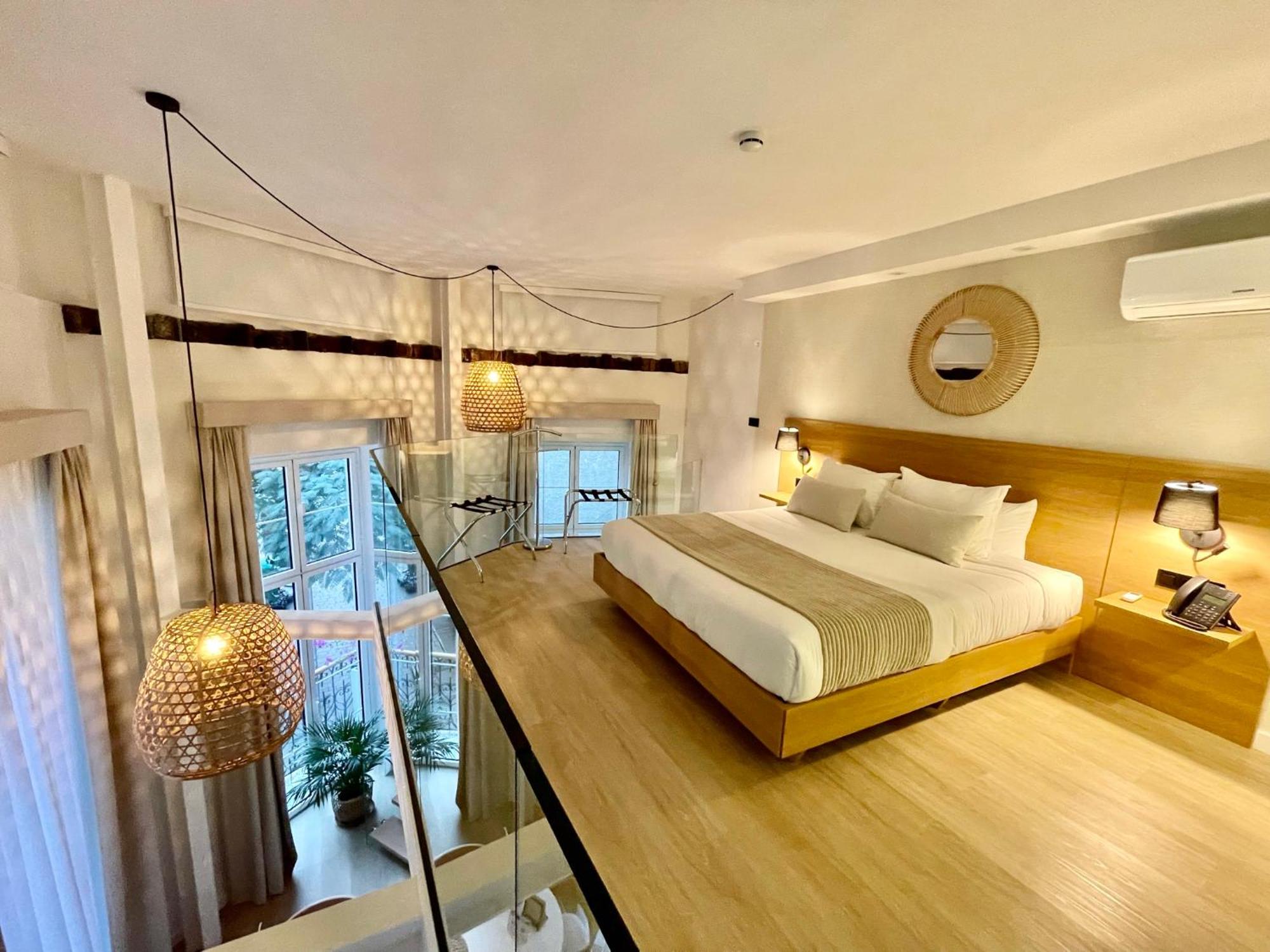 5. Hotel Emblemtico Hi Suites