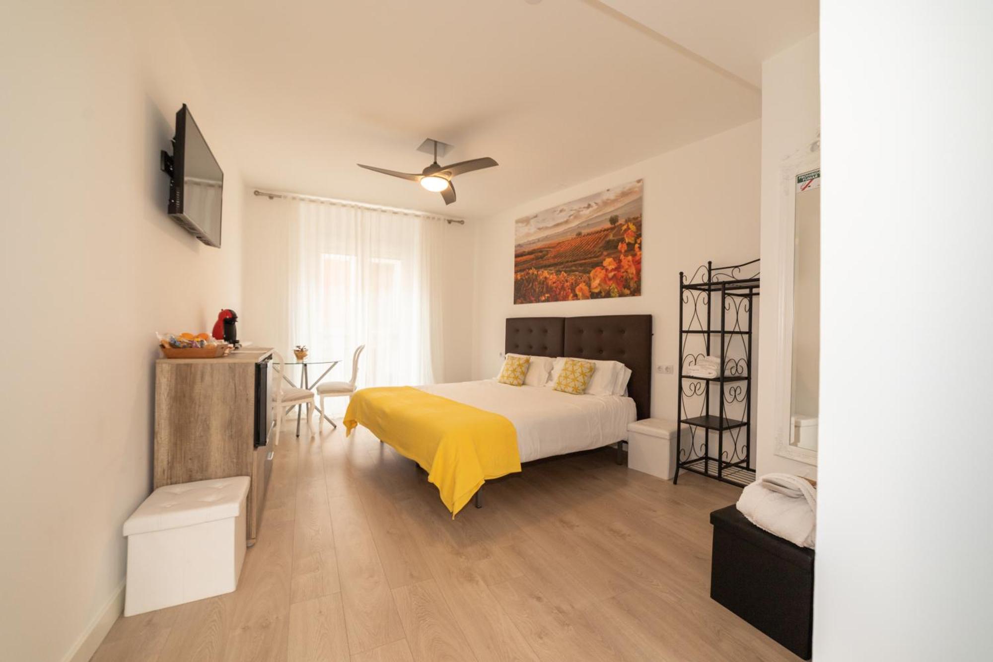 8. Hostal Puente De Hierro