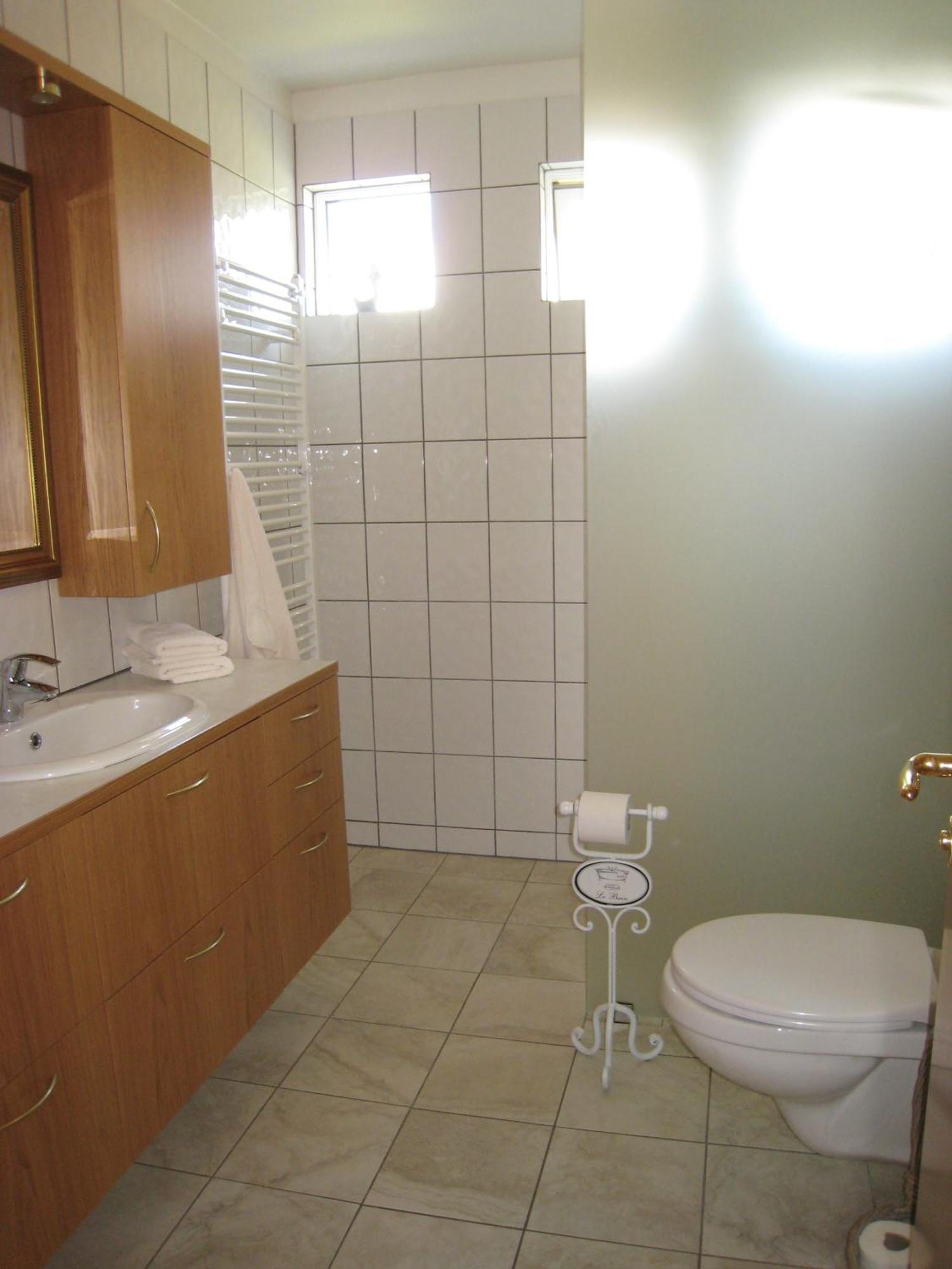 Dilksnes Guesthouse