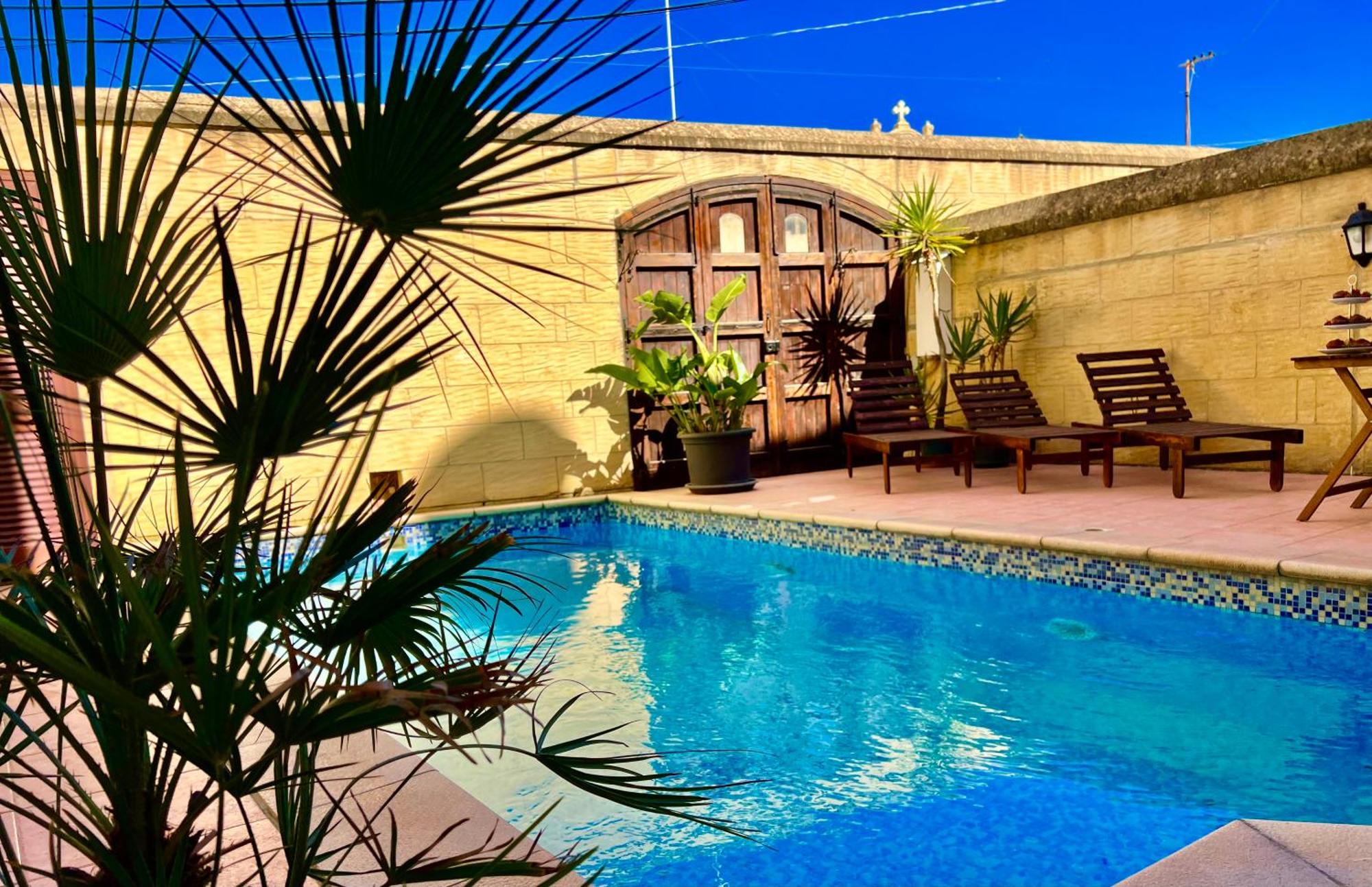 10. Grotto's Paradise B&B