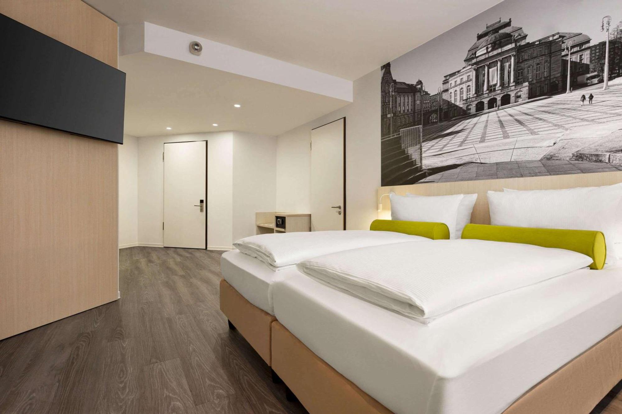 1. Super 8 by Wyndham Chemnitz