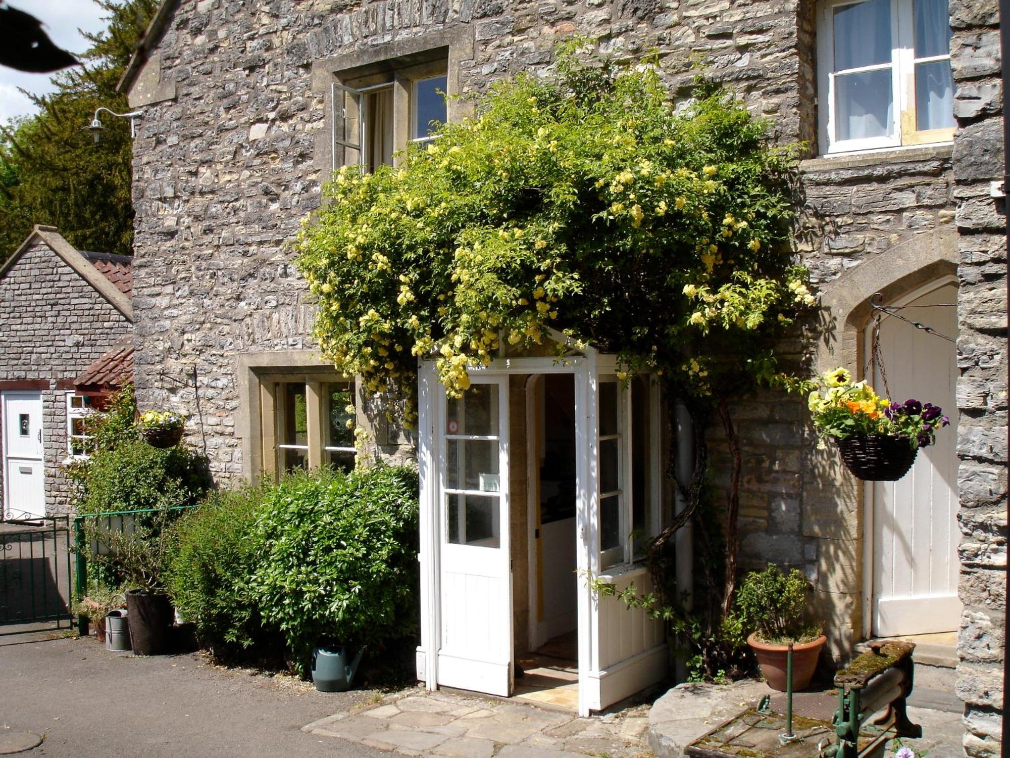 2. Burcott Mill Guesthouse