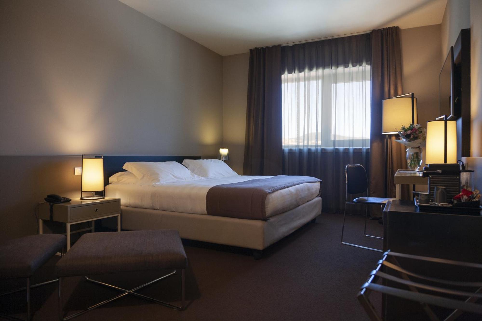 5. G Hotel