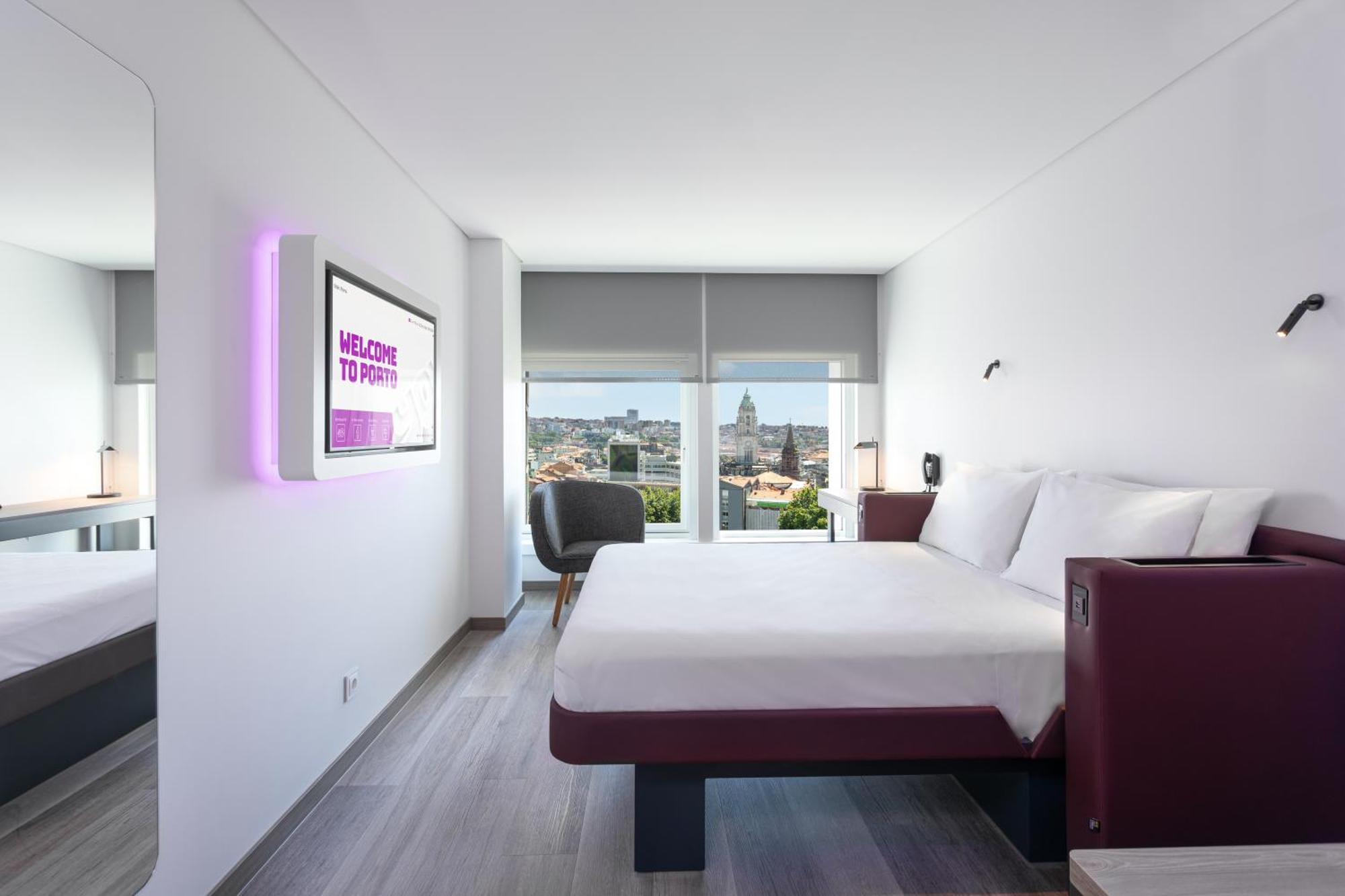 7. YOTEL Porto
