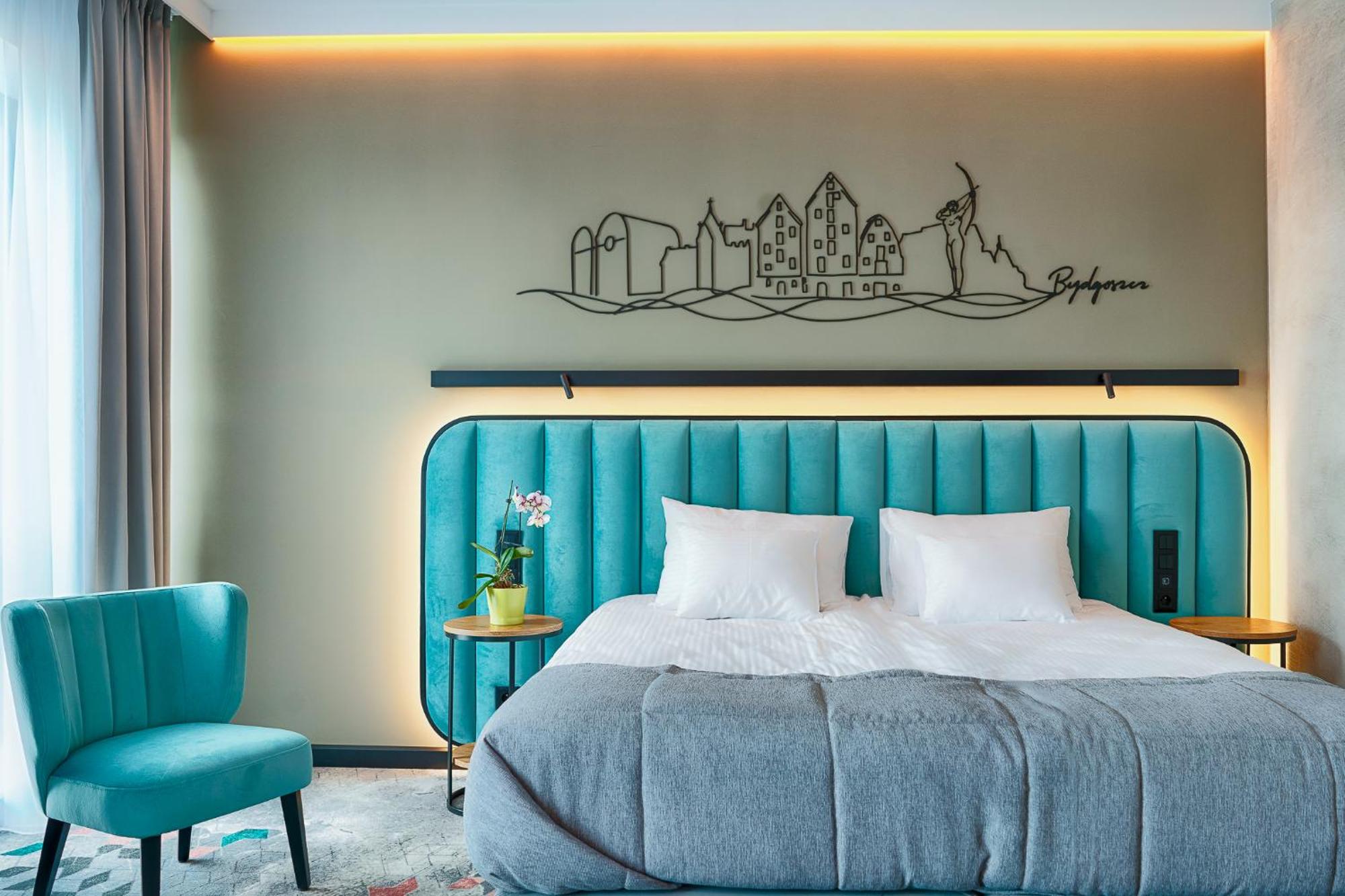 2. Q18 ApartHotel