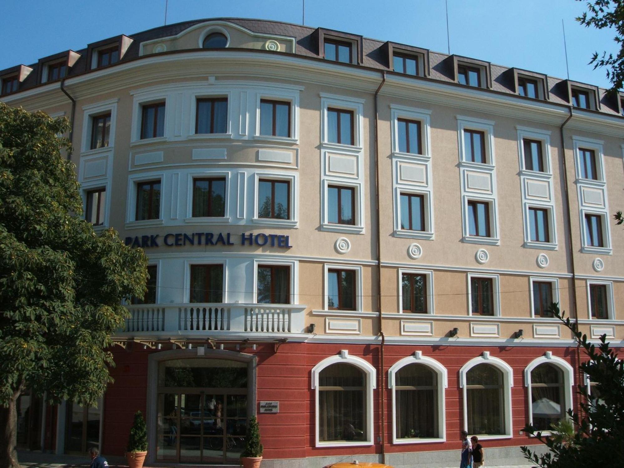 3. Park Central Hotel