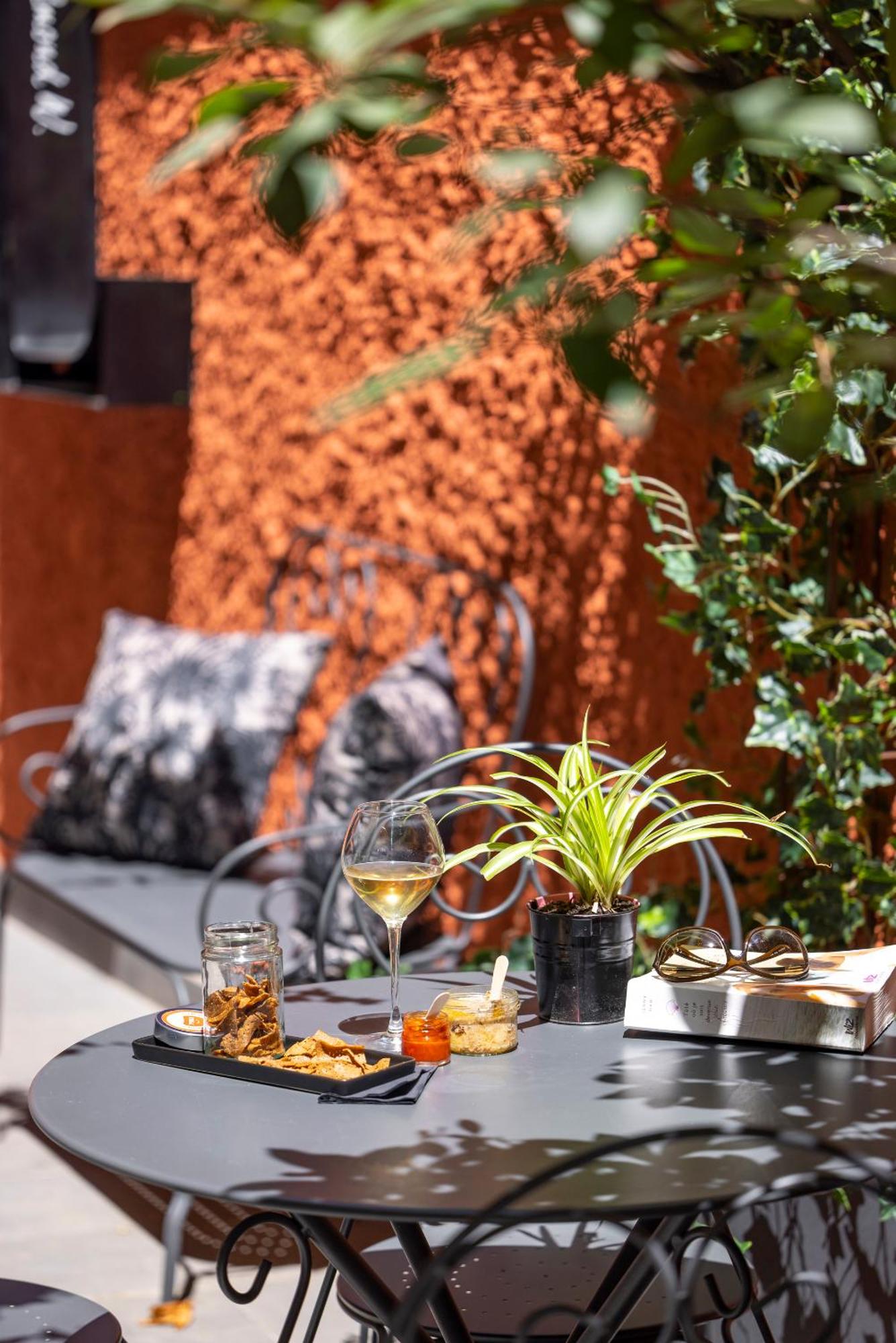 8. Hôtel Edmond W