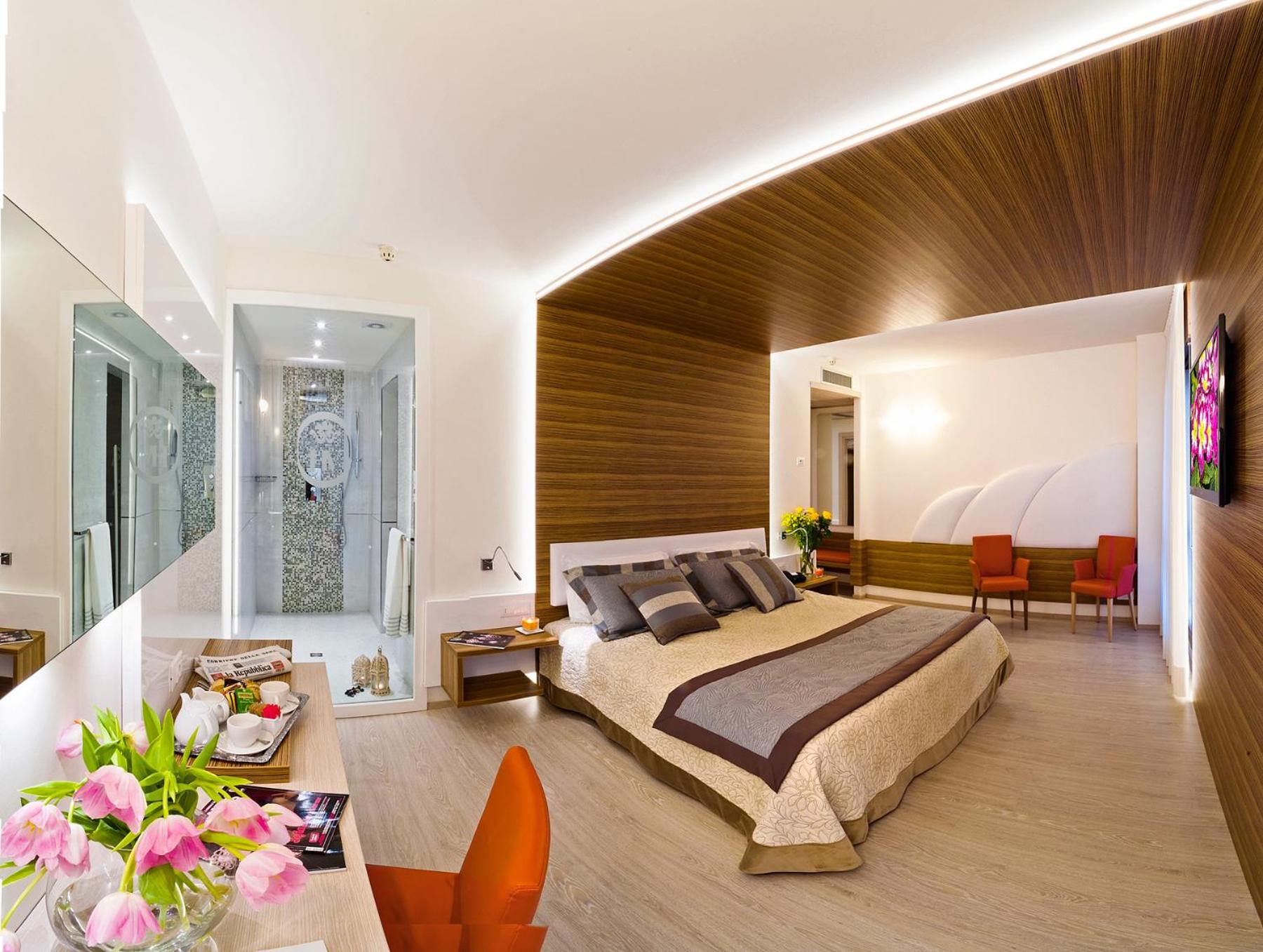 7. Victoria Residence