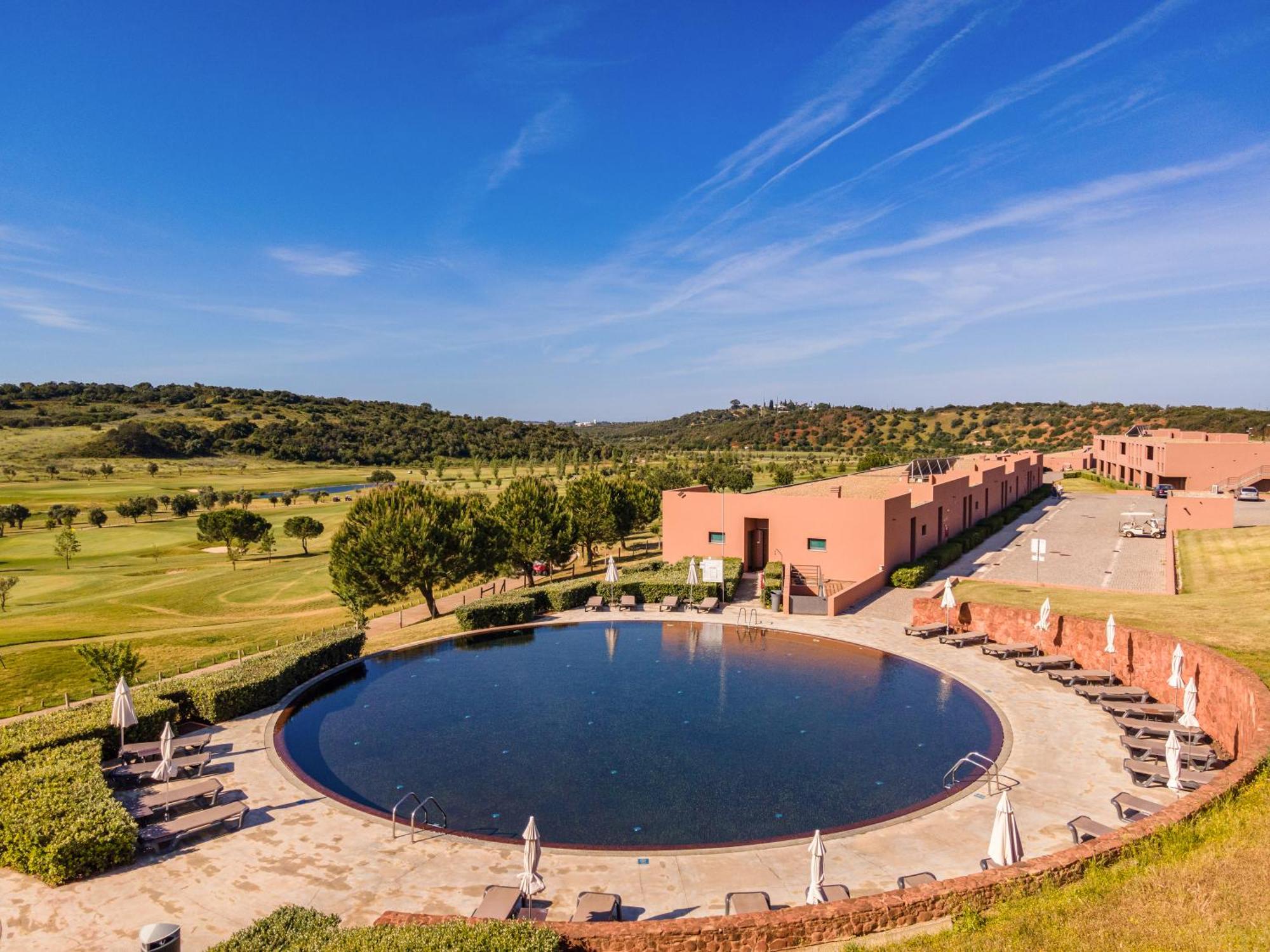 2. Morgado Golf & Country Club