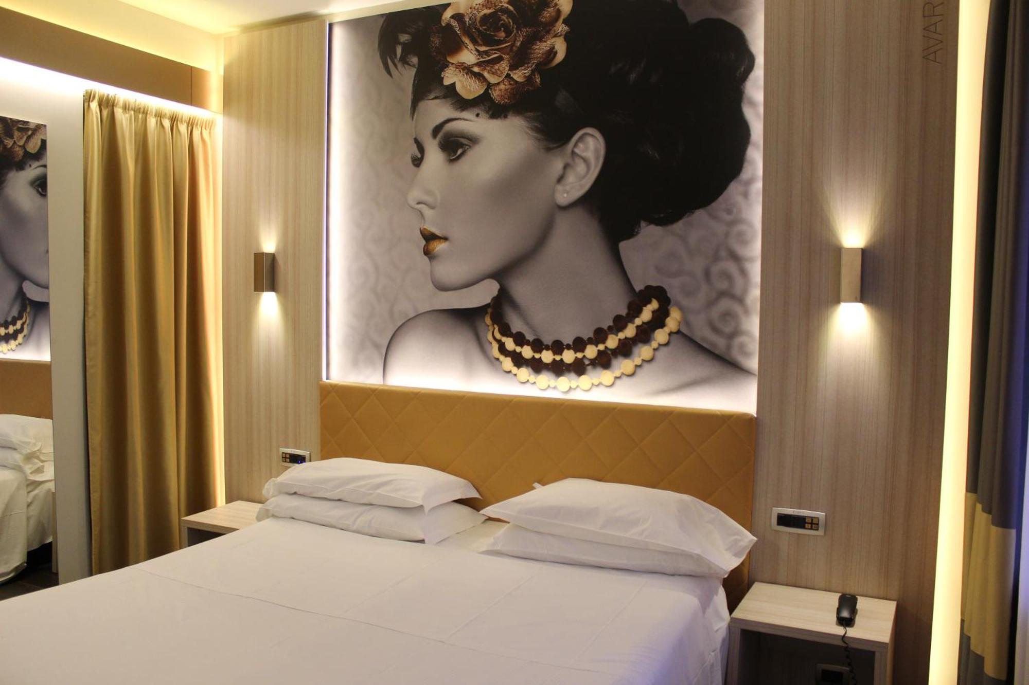 4. Hotel Motel Camelia