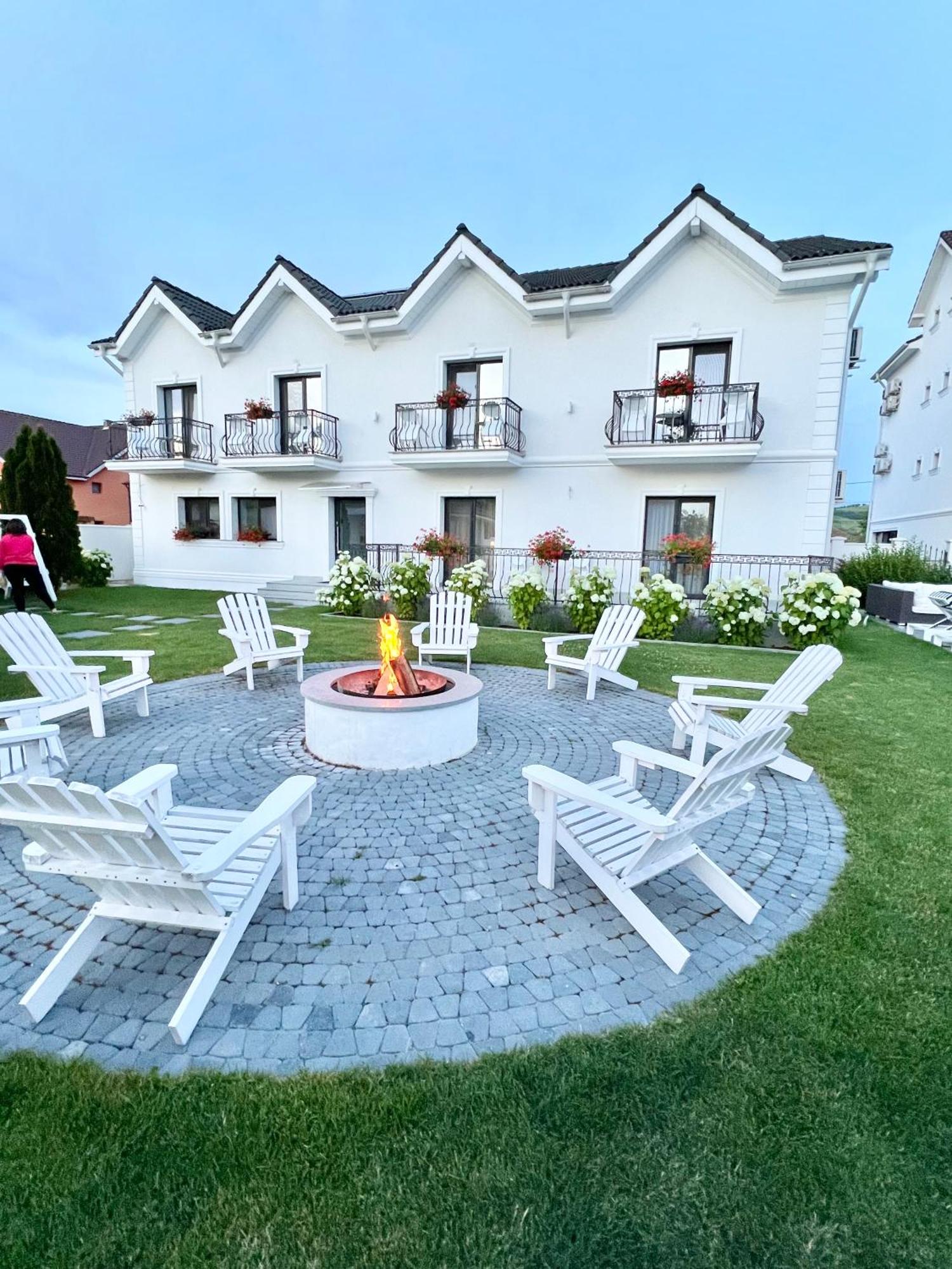 1. Krystal Boutique Mansion