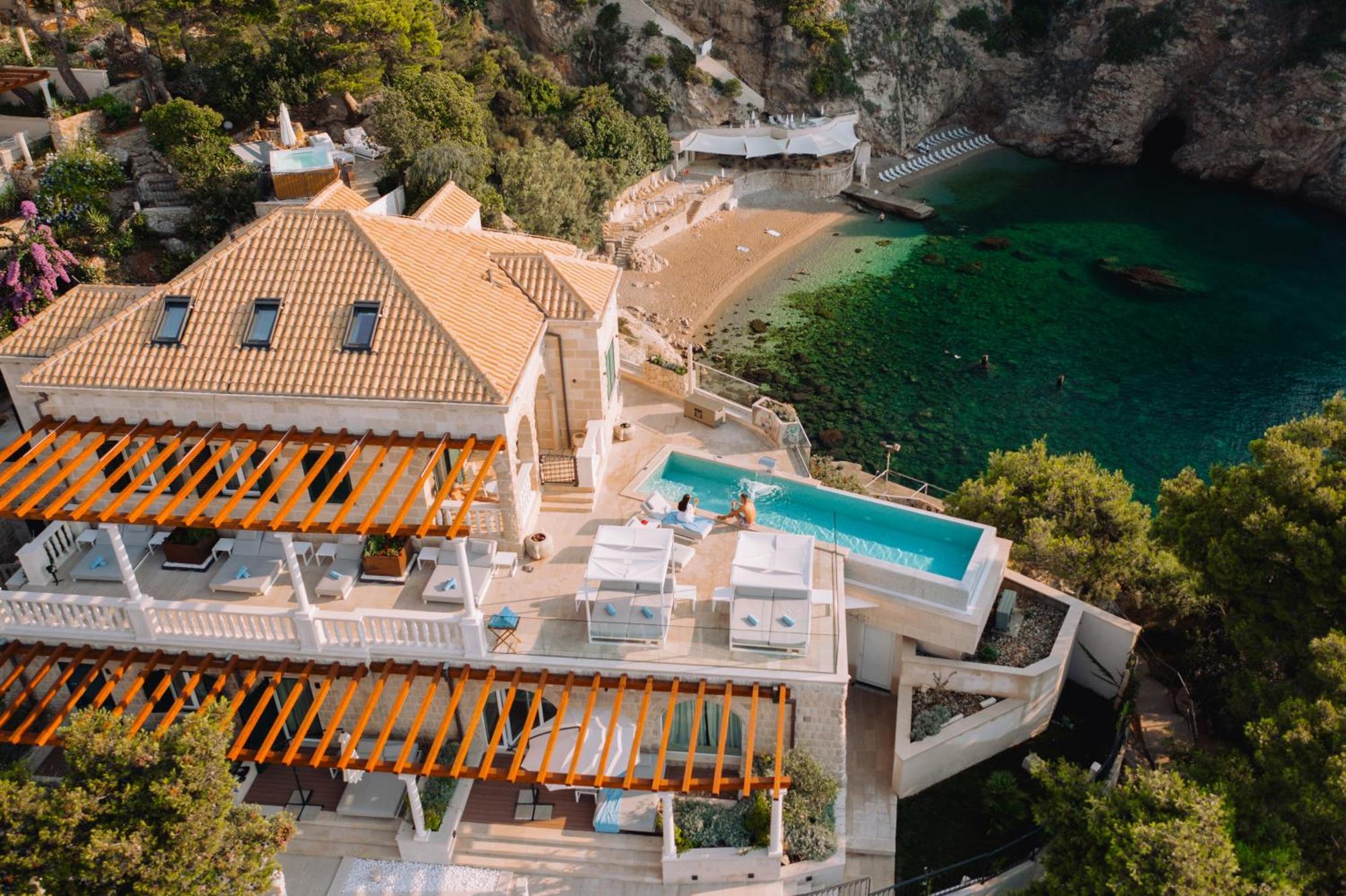 10. Villa Orabelle