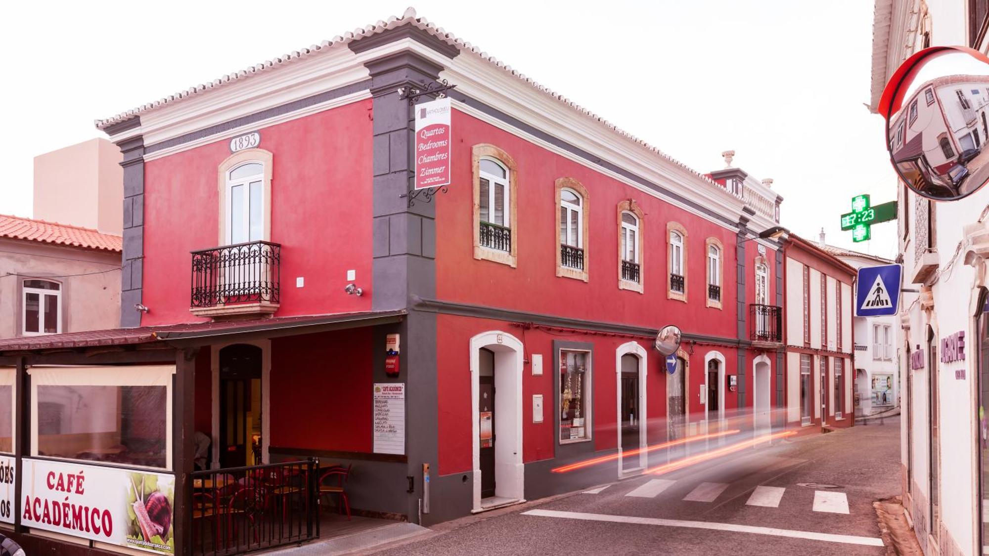 8. Bartholomeu Guesthouse