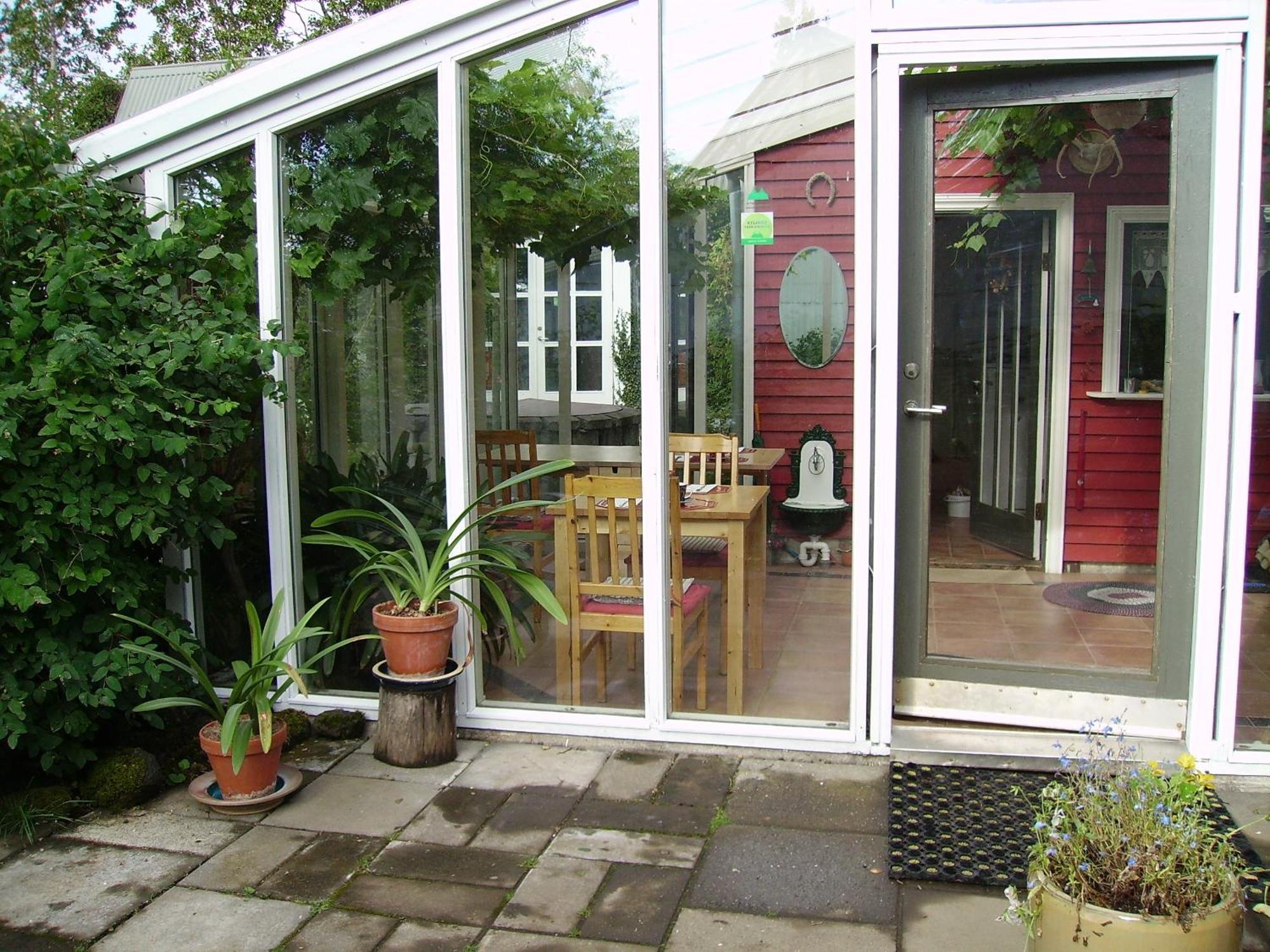 Árbakki Farmhouse Lodge