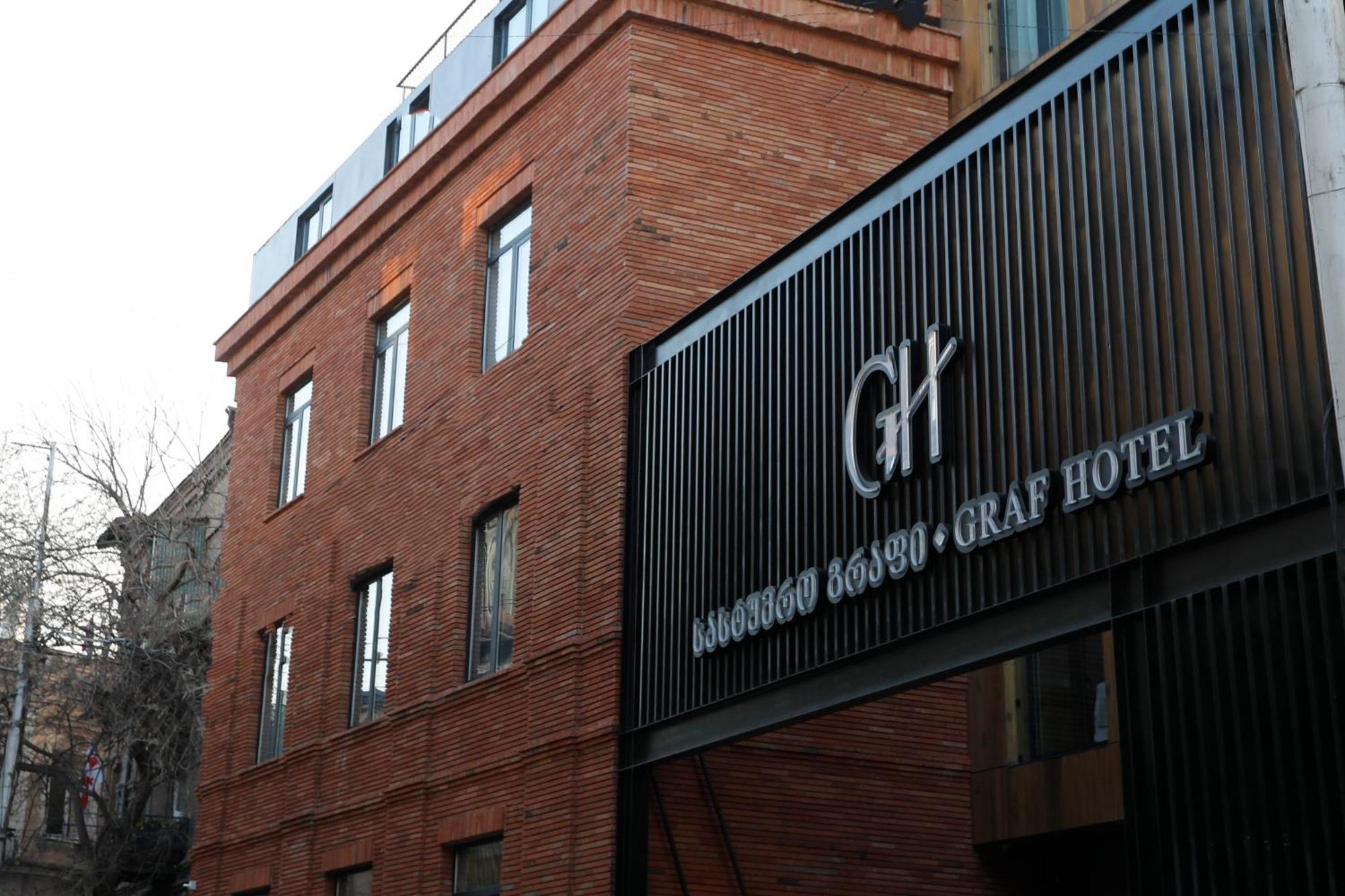 9. Hotel Graf