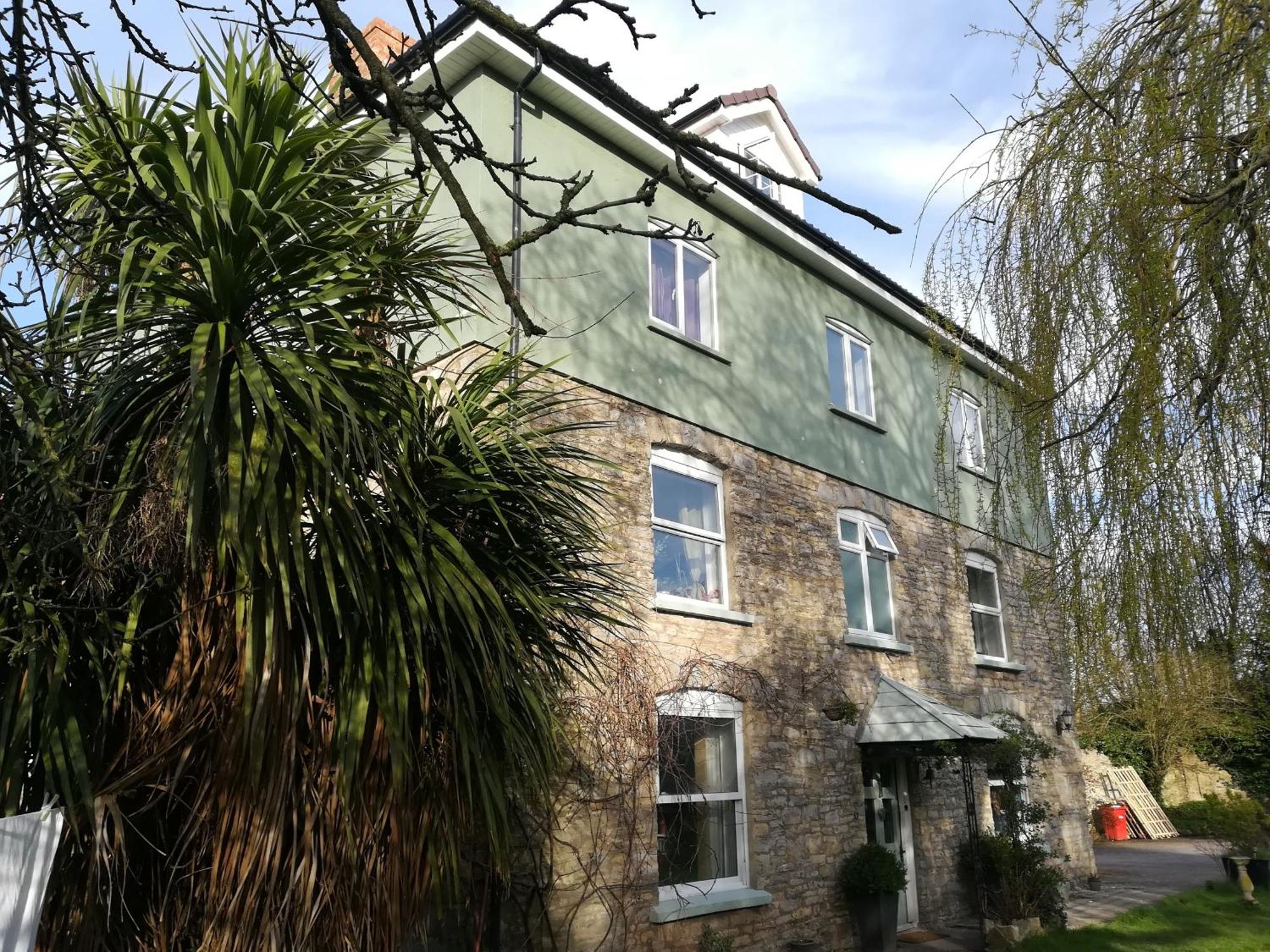 4. Worth House