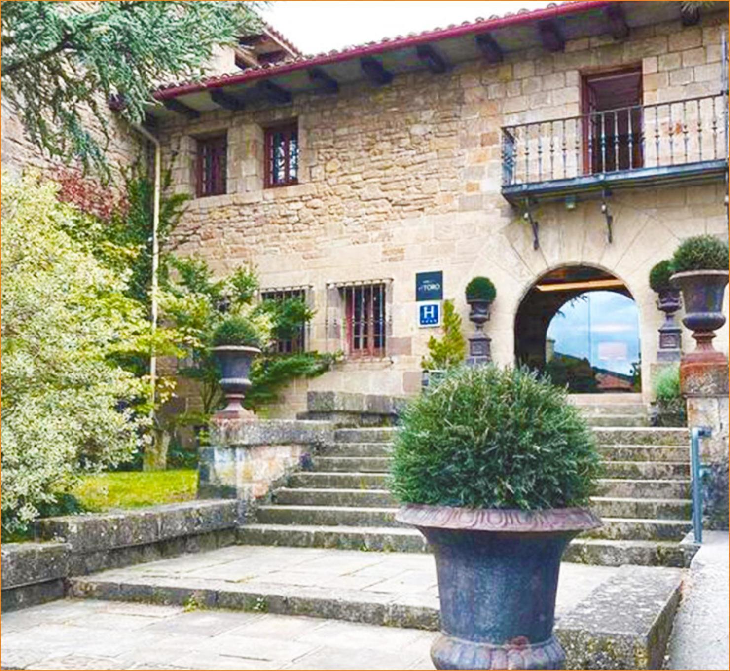 3. Hotel Luze El Toro