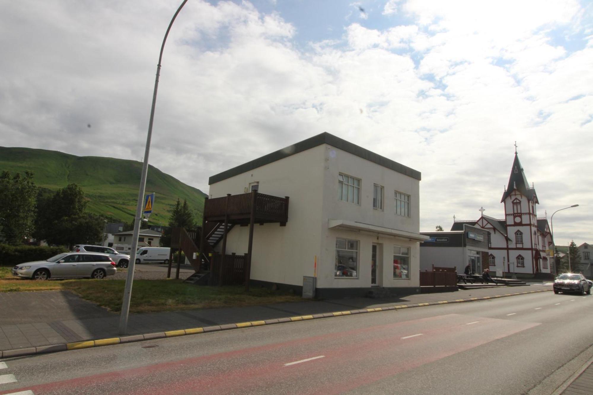 Húsavík Apartments