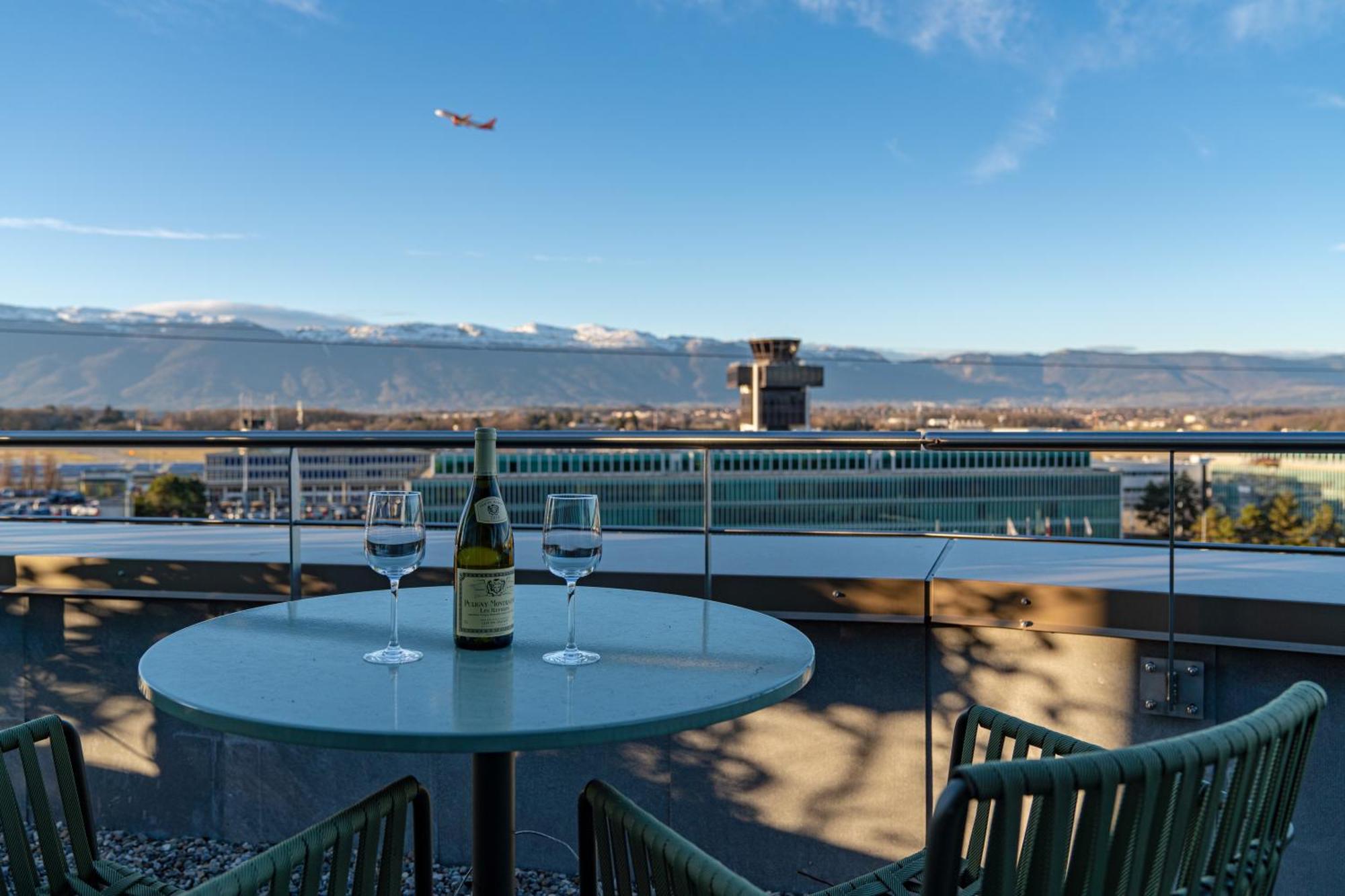 1. Nash Suites Hotel