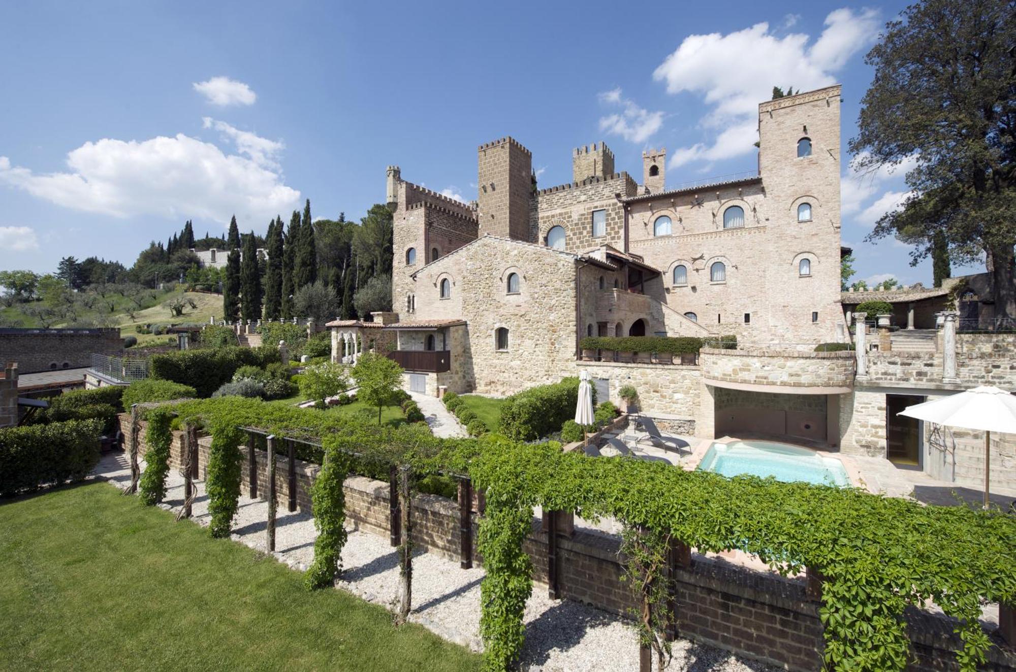 7. Castello di Monterone