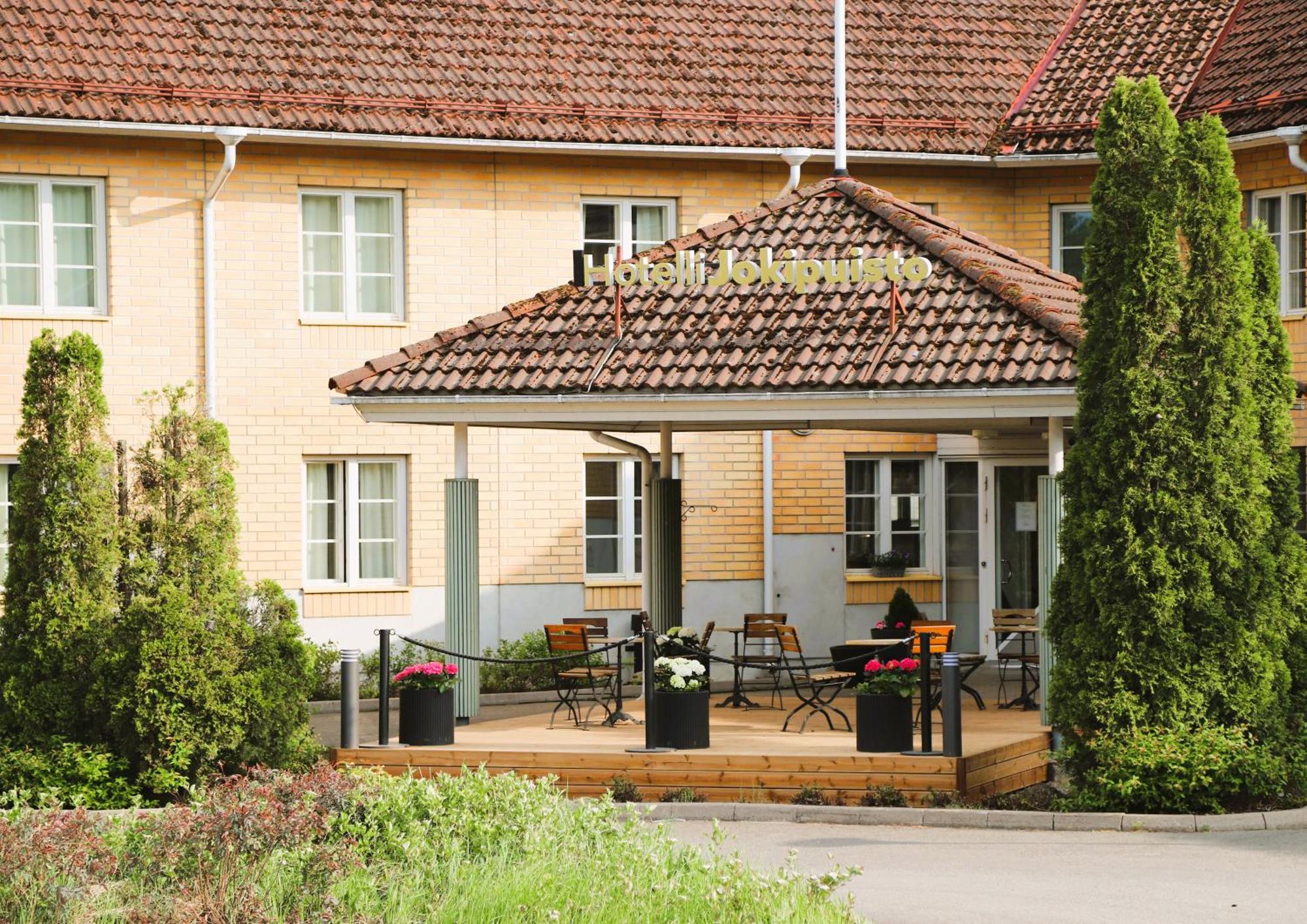 1. Hotelli Jokipuisto