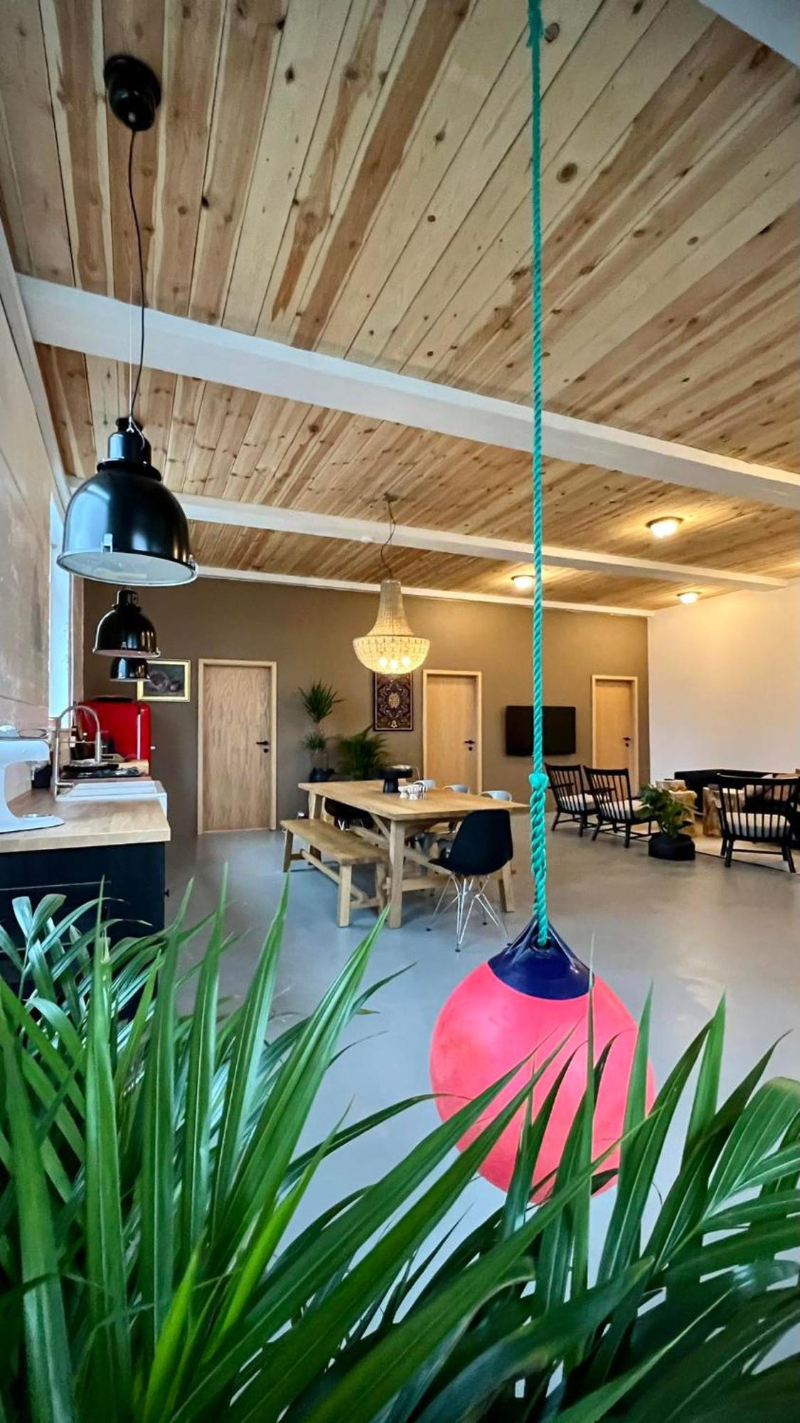 Смидьян — главная улица Стиккисхоульмюра