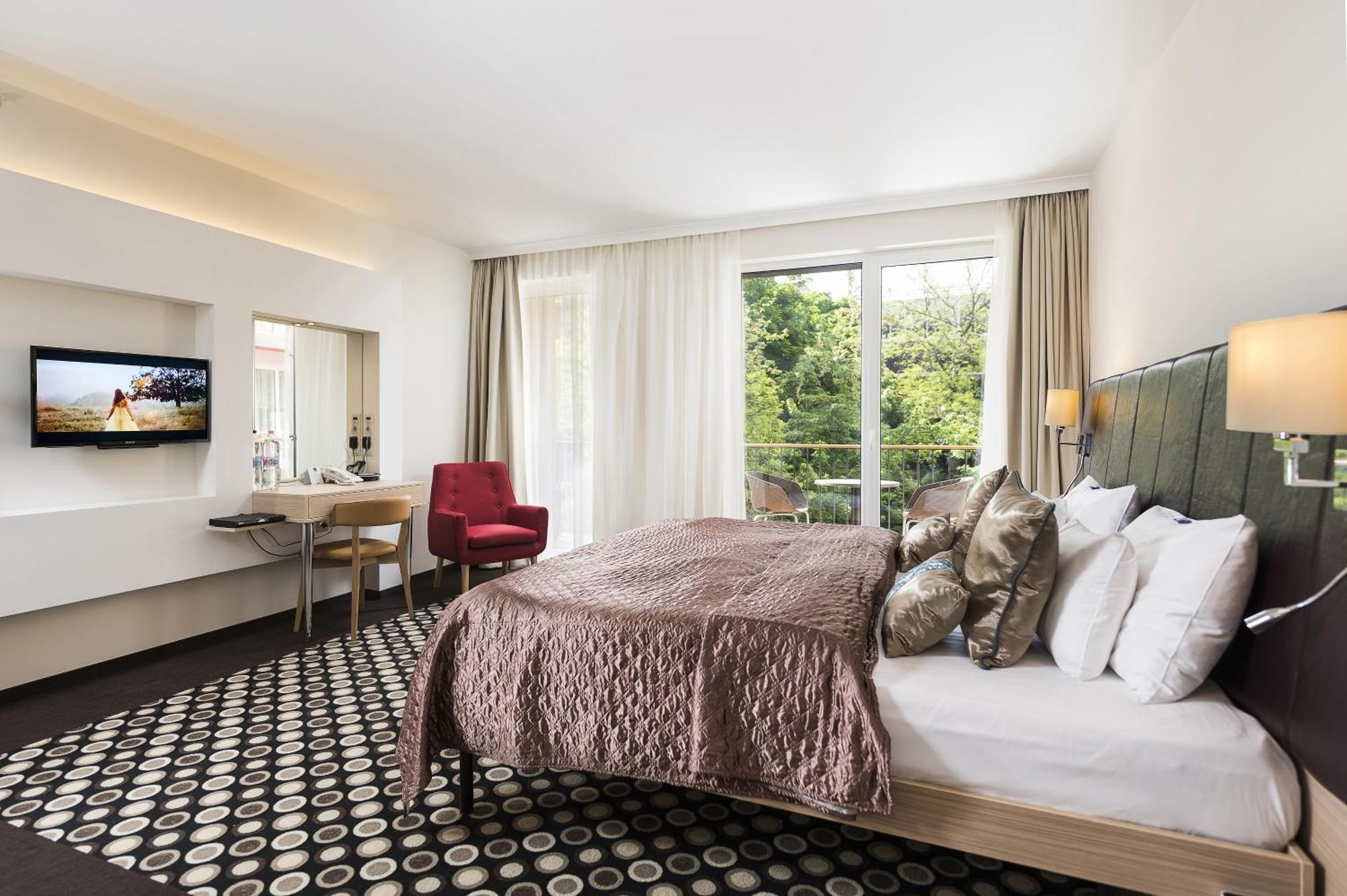 Top 10 Places To Stay in Budapest