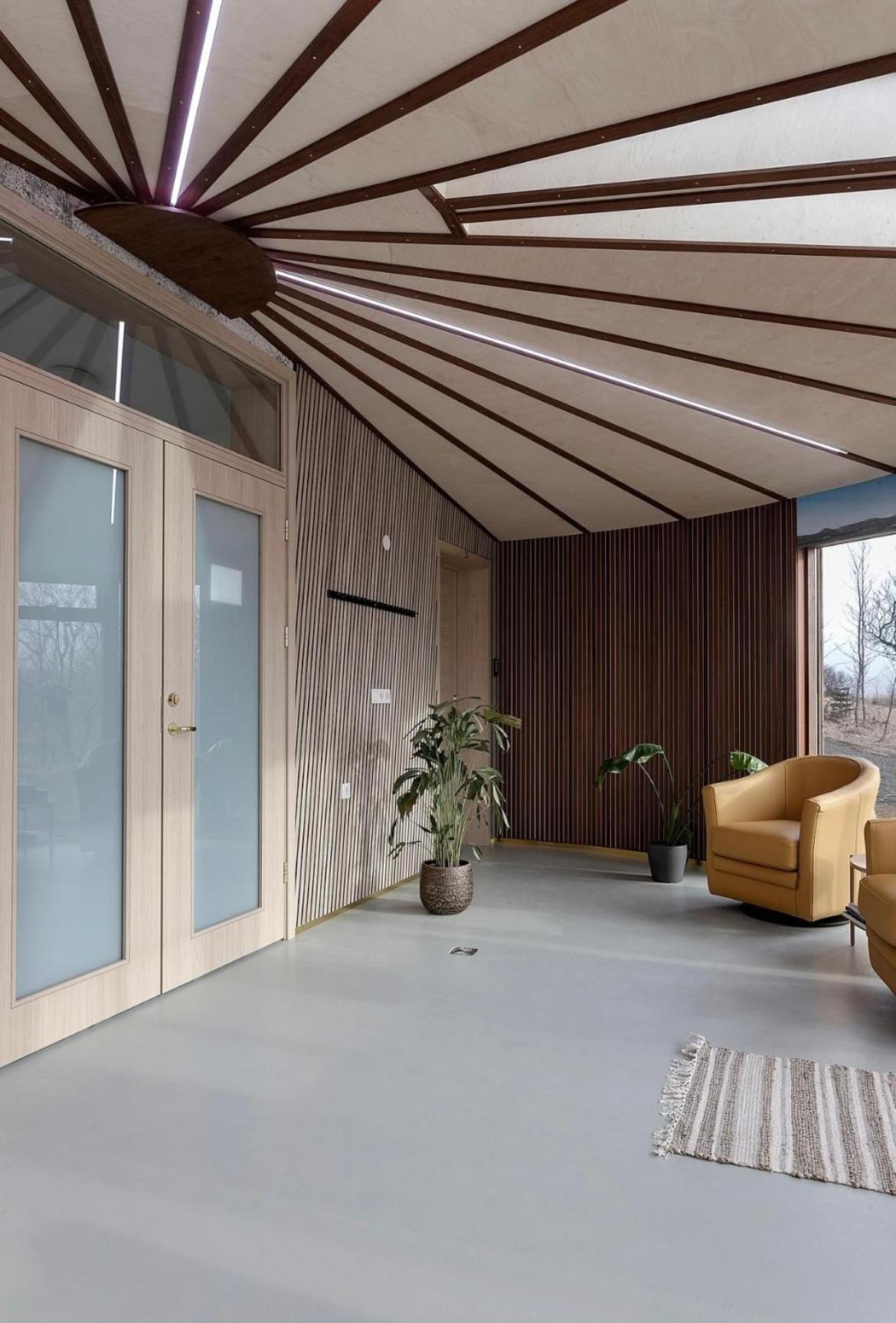 Klettar - The Old Hatchery Islandia