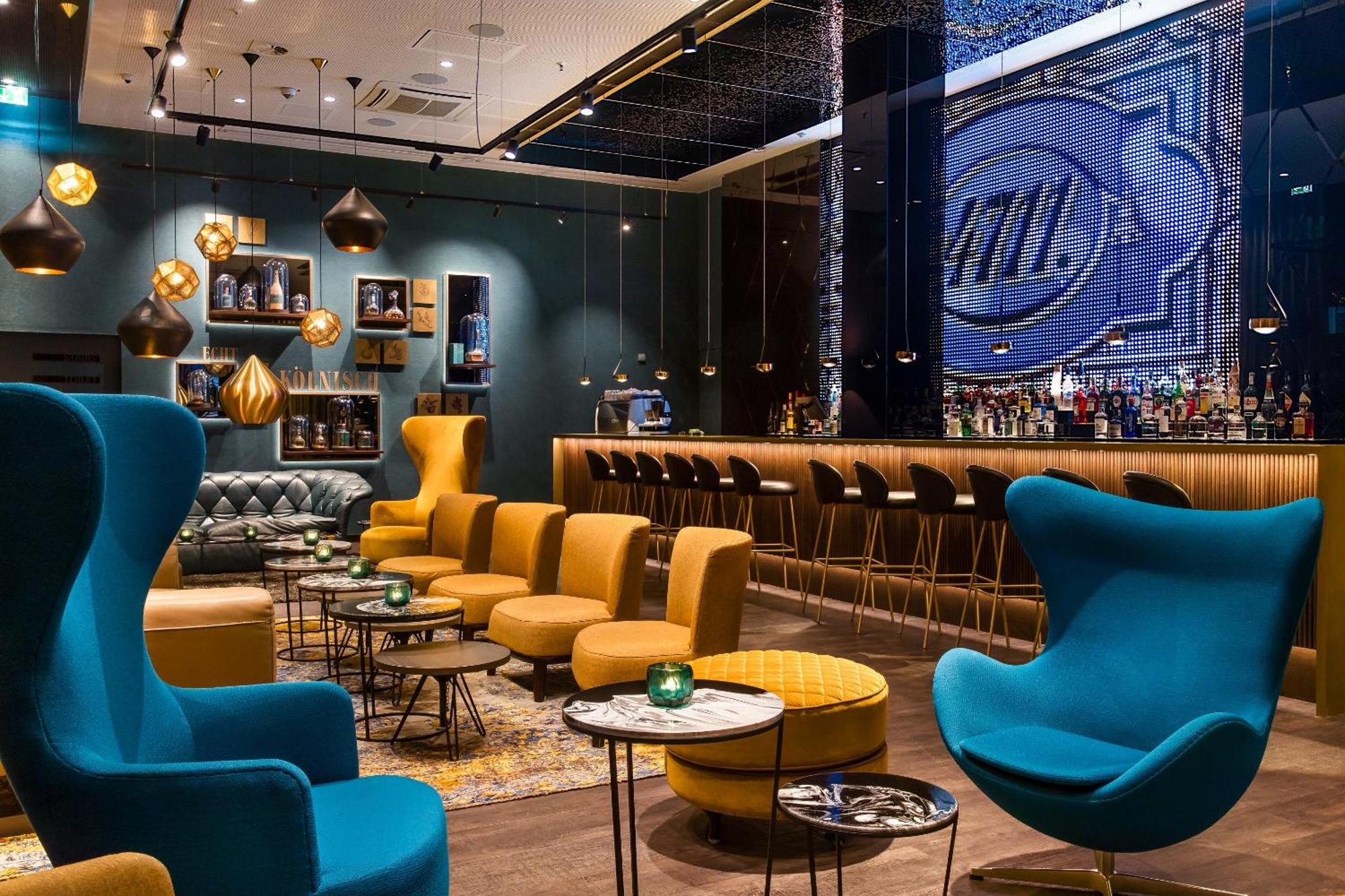 9. Motel One Köln-Waidmarkt