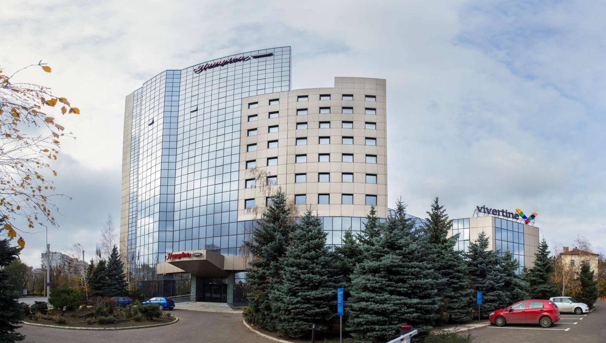 7. Hampton by Hilton Iasi