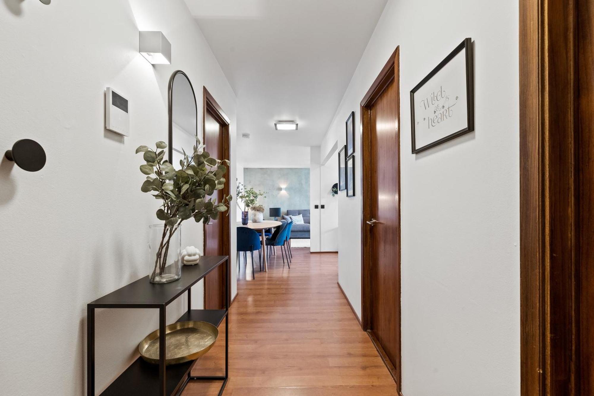 Islands größtes Einkaufszentrum in 8 Minuten zu Fuß – kostenfreies Parken