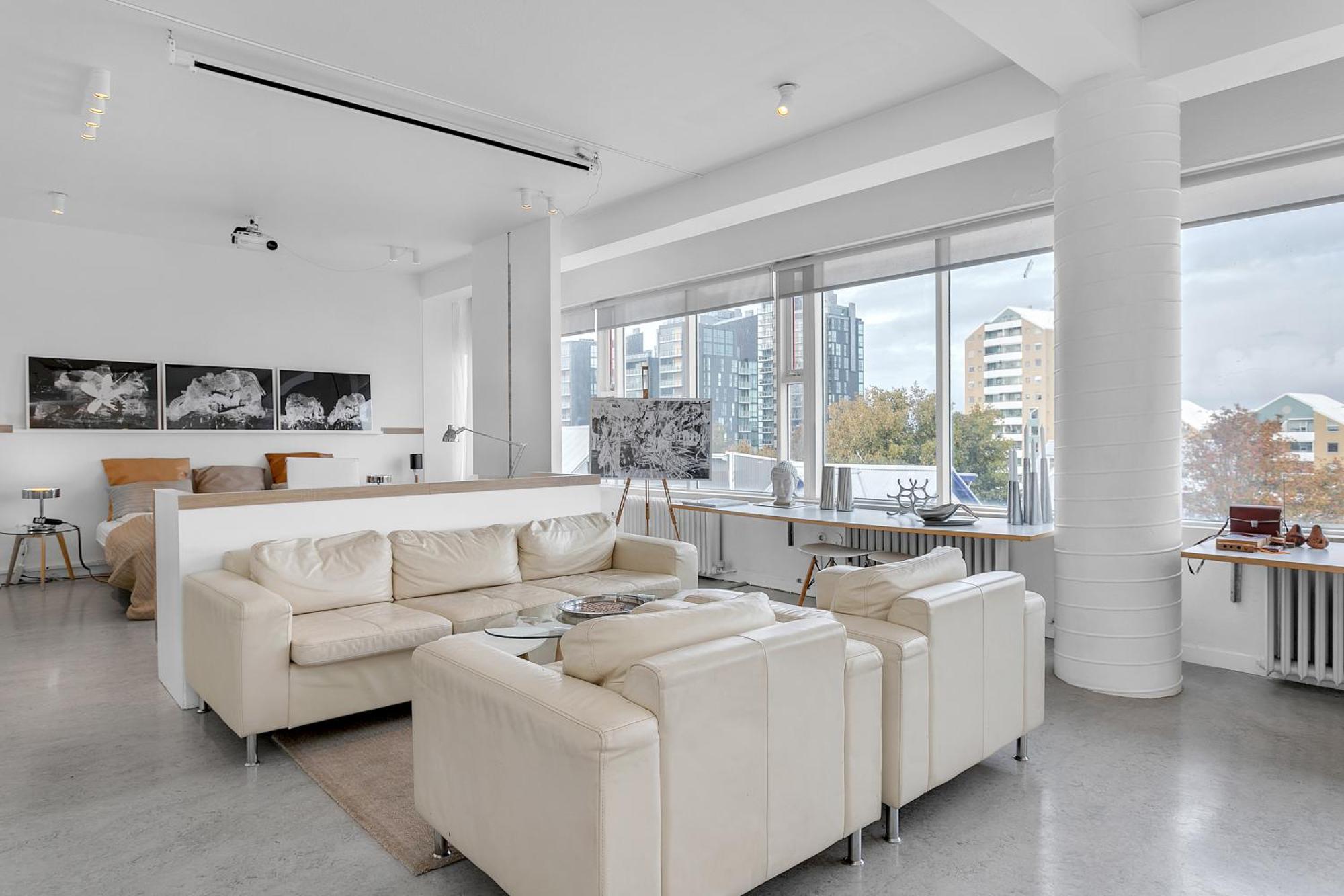 3BR City Center - Mountain View & Free Parking