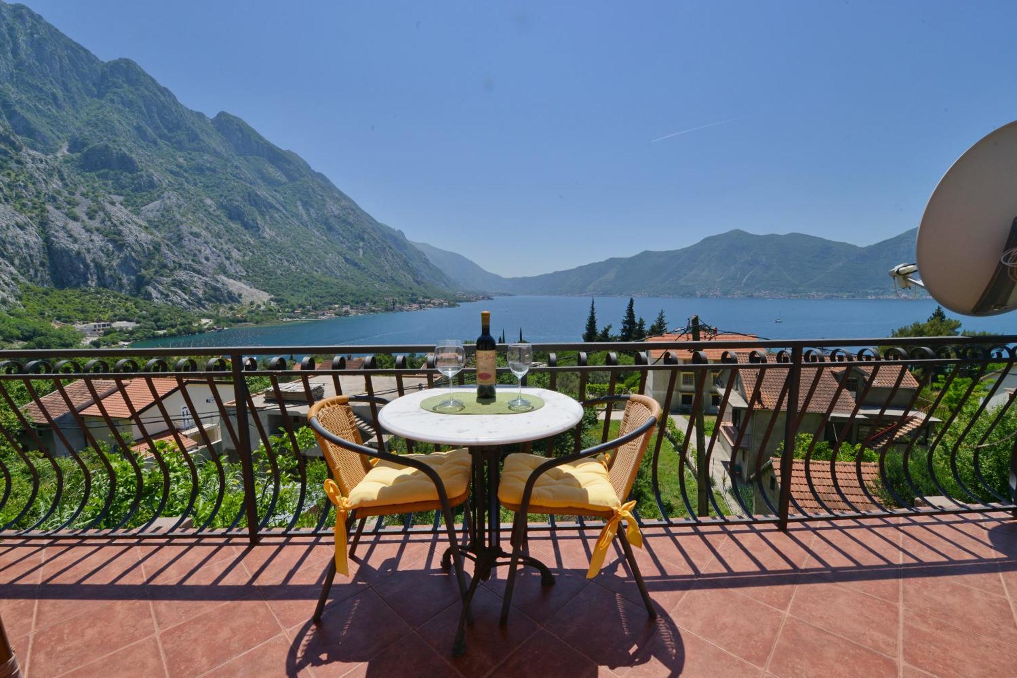 3. J & P Apartments Orahovac
