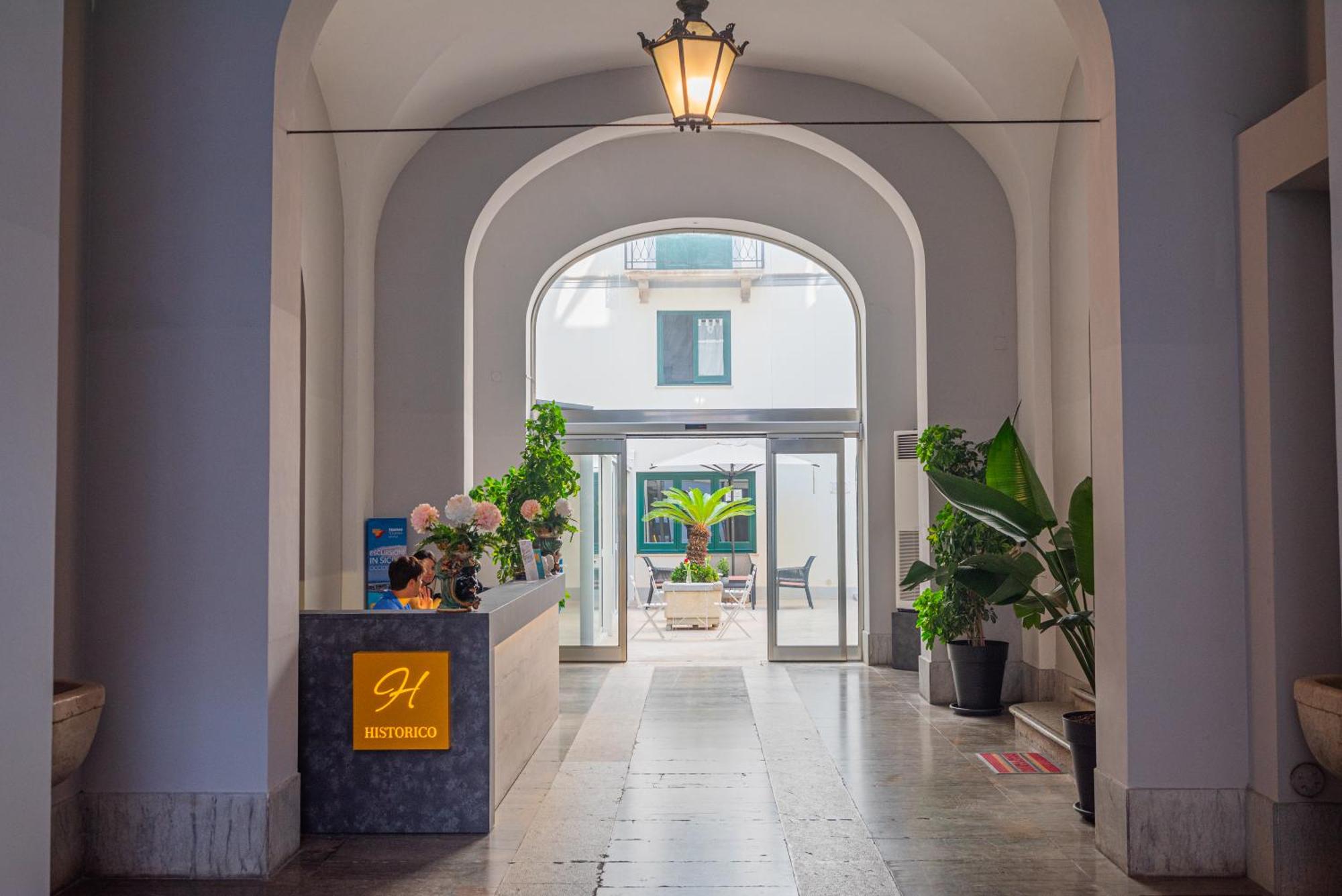 1. Historico Loft & Rooms