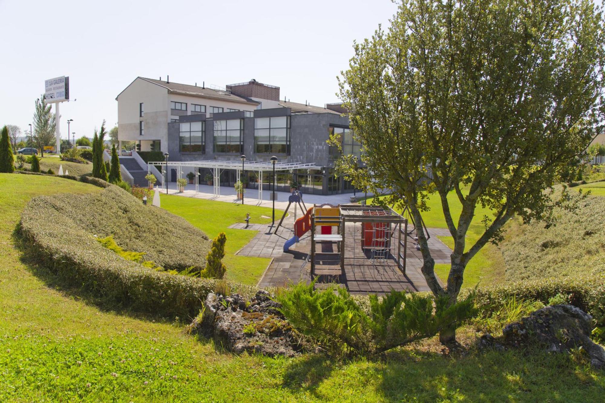 3. Hotel Hq La Galeria
