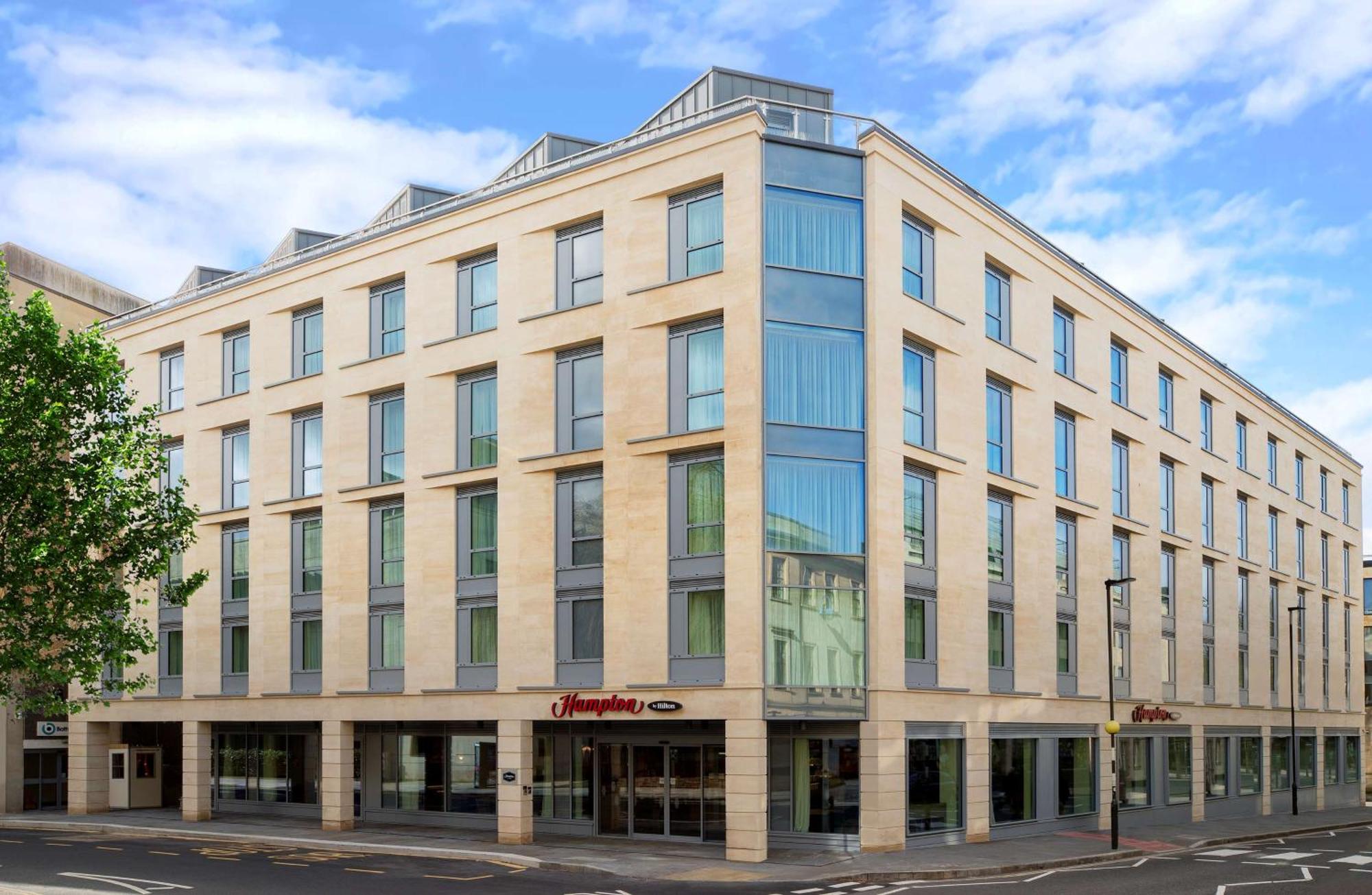 1. Hampton by Hilton Bath City