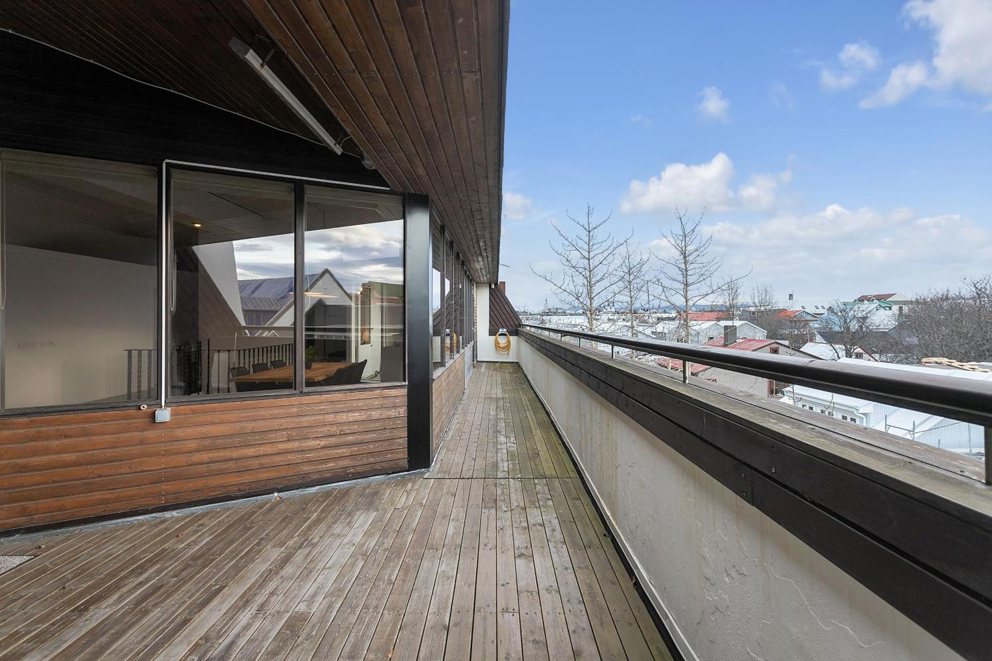 Penthouse Lejlighed På Shoppinggaden Gratis Parkering Photo Inspiration