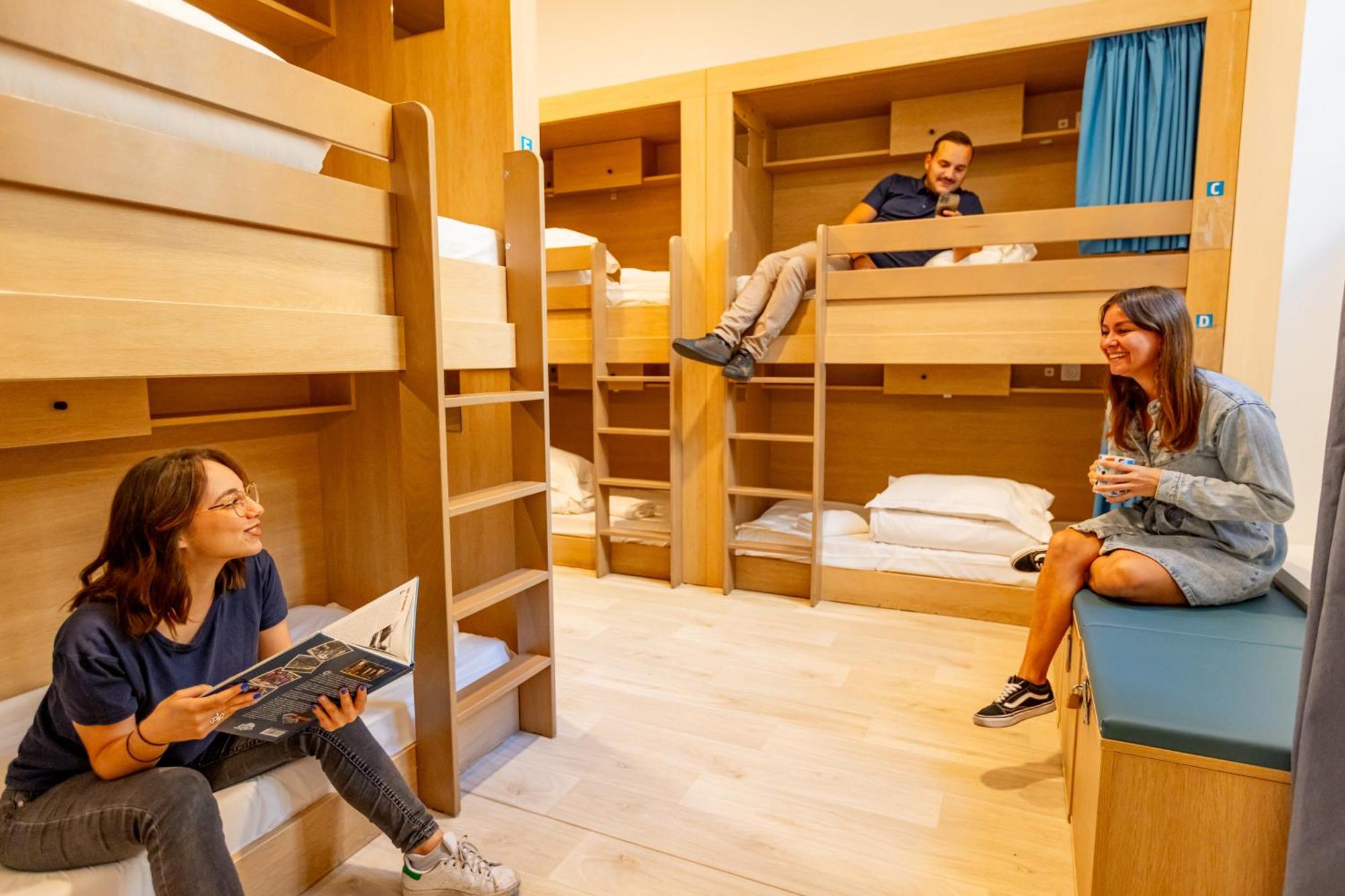 2. The People Hostel - Marseille