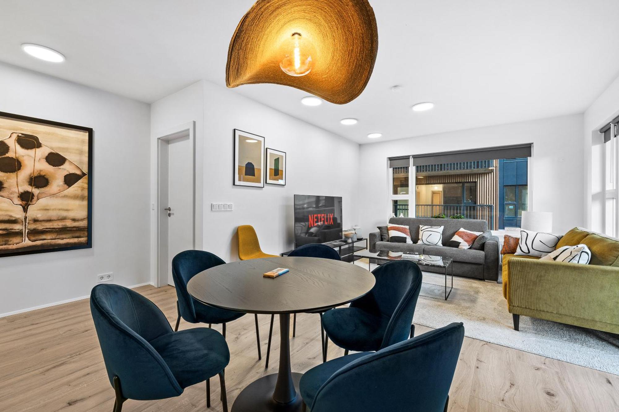 Entspanne in Luxus – nur wenige Schritte vom Smáralind Einkaufszentrum entfernt