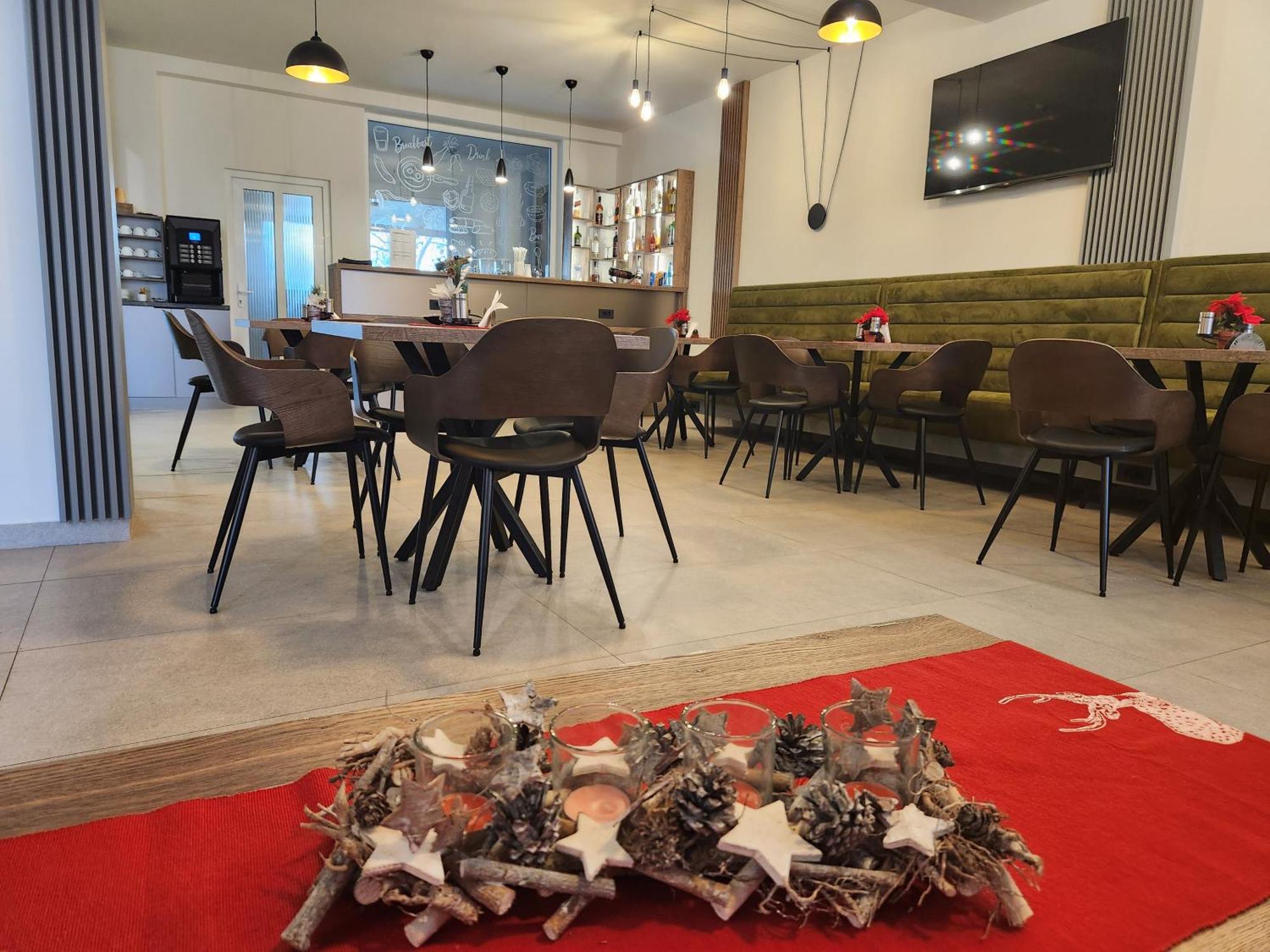 Top 10 Places To Stay in Arad