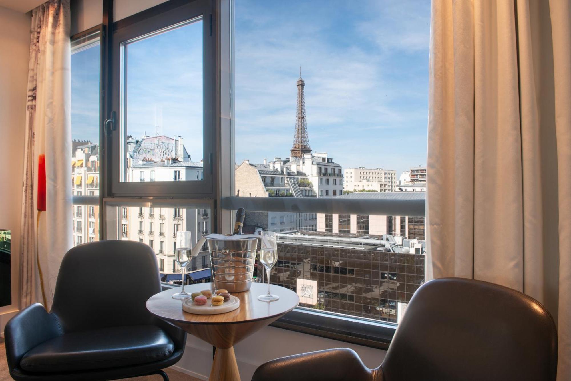 10. Hotel Le Parisis
