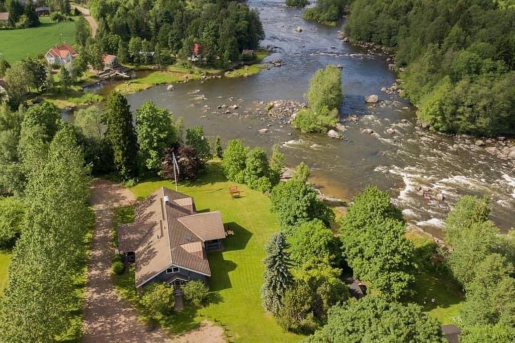 7. Villa Koskenäyräs